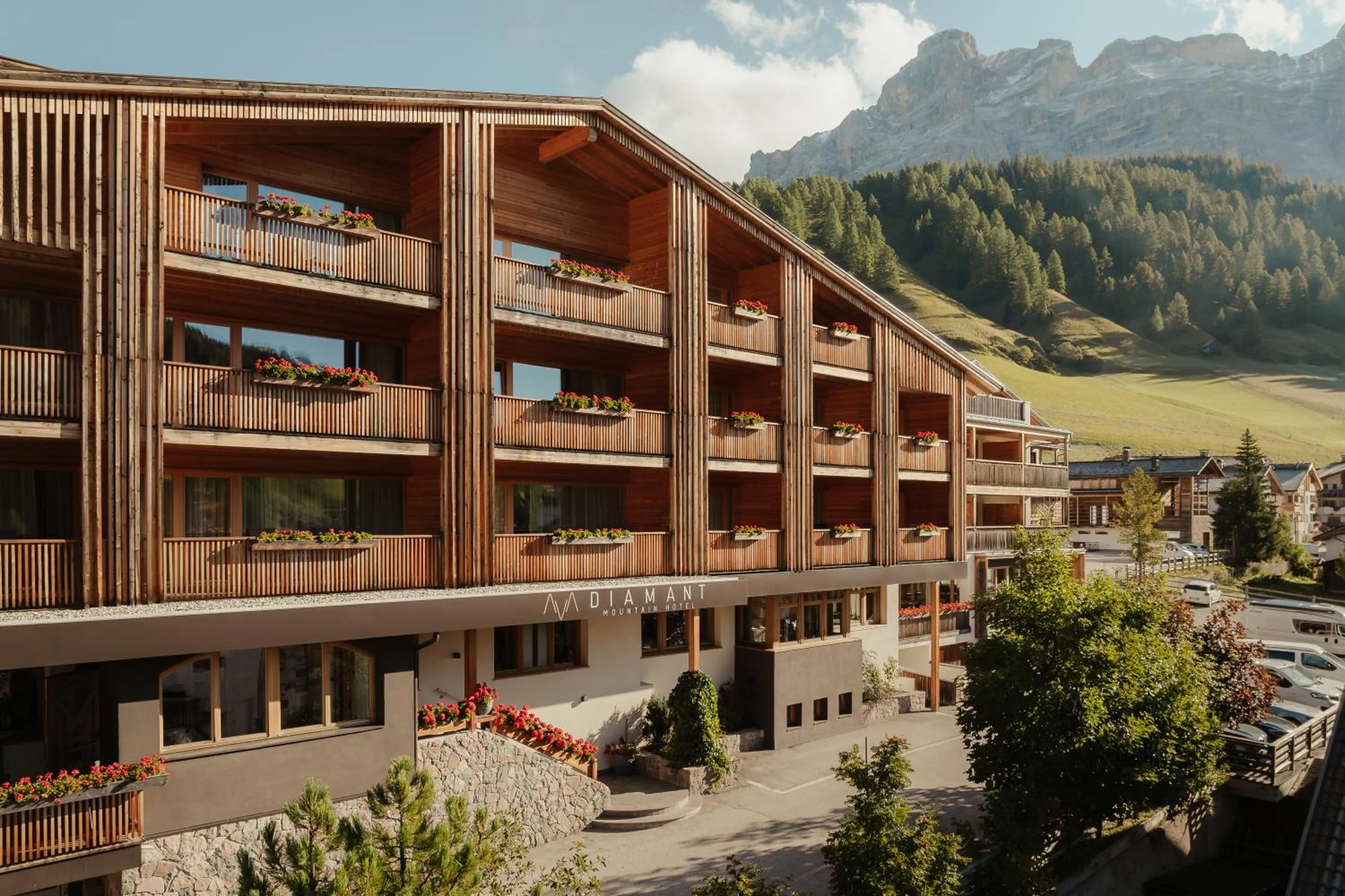 Facade/entrance in Hotel Diamant