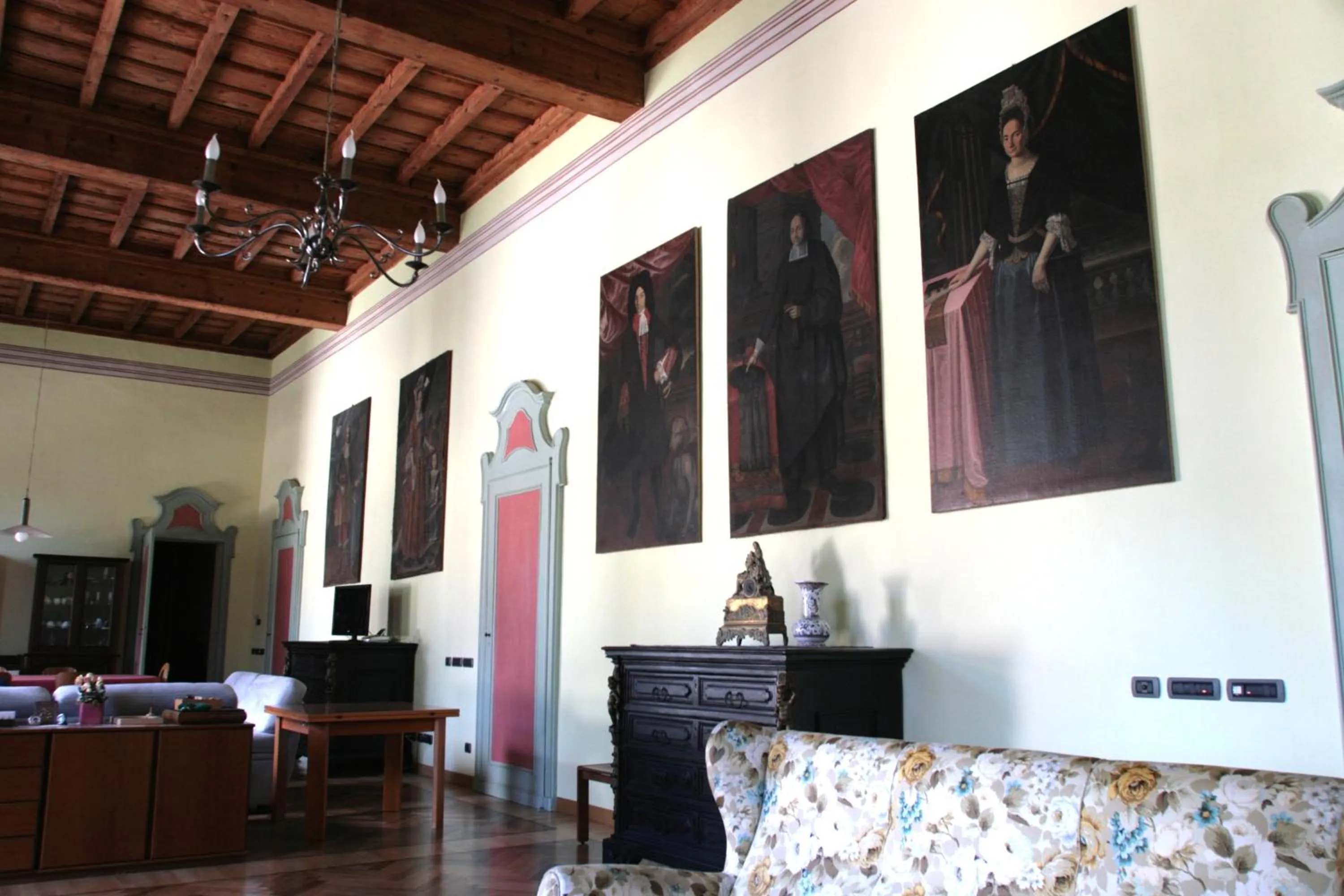 Communal lounge/ TV room in Storica Quercia B&B