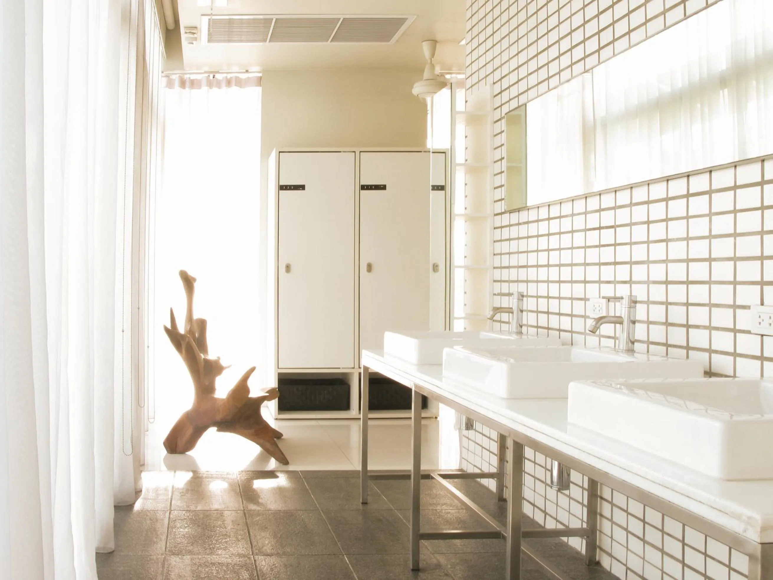 Bathroom in Refillnow! Hostel