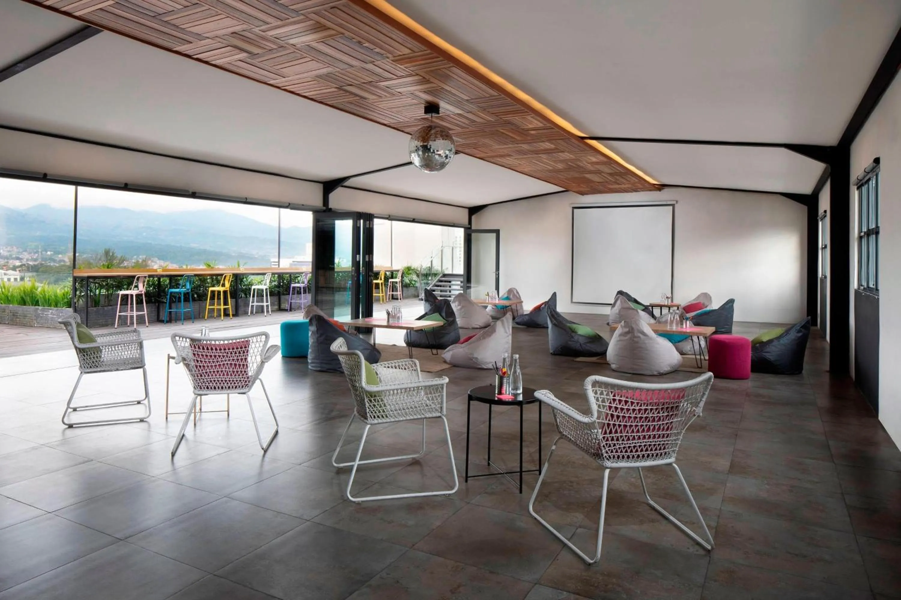 Meeting/conference room in MOXY Bandung