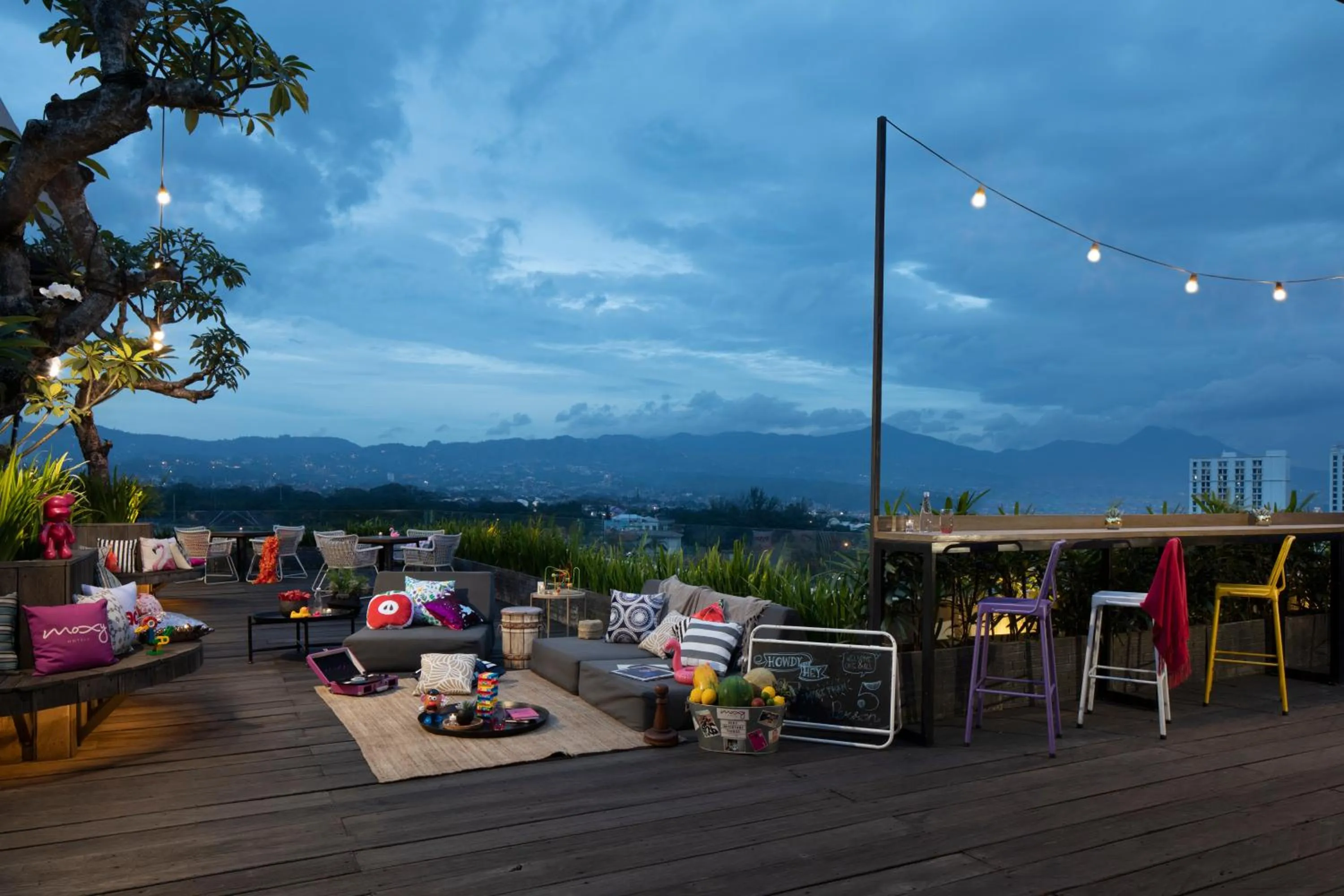 Restaurant/places to eat in MOXY Bandung