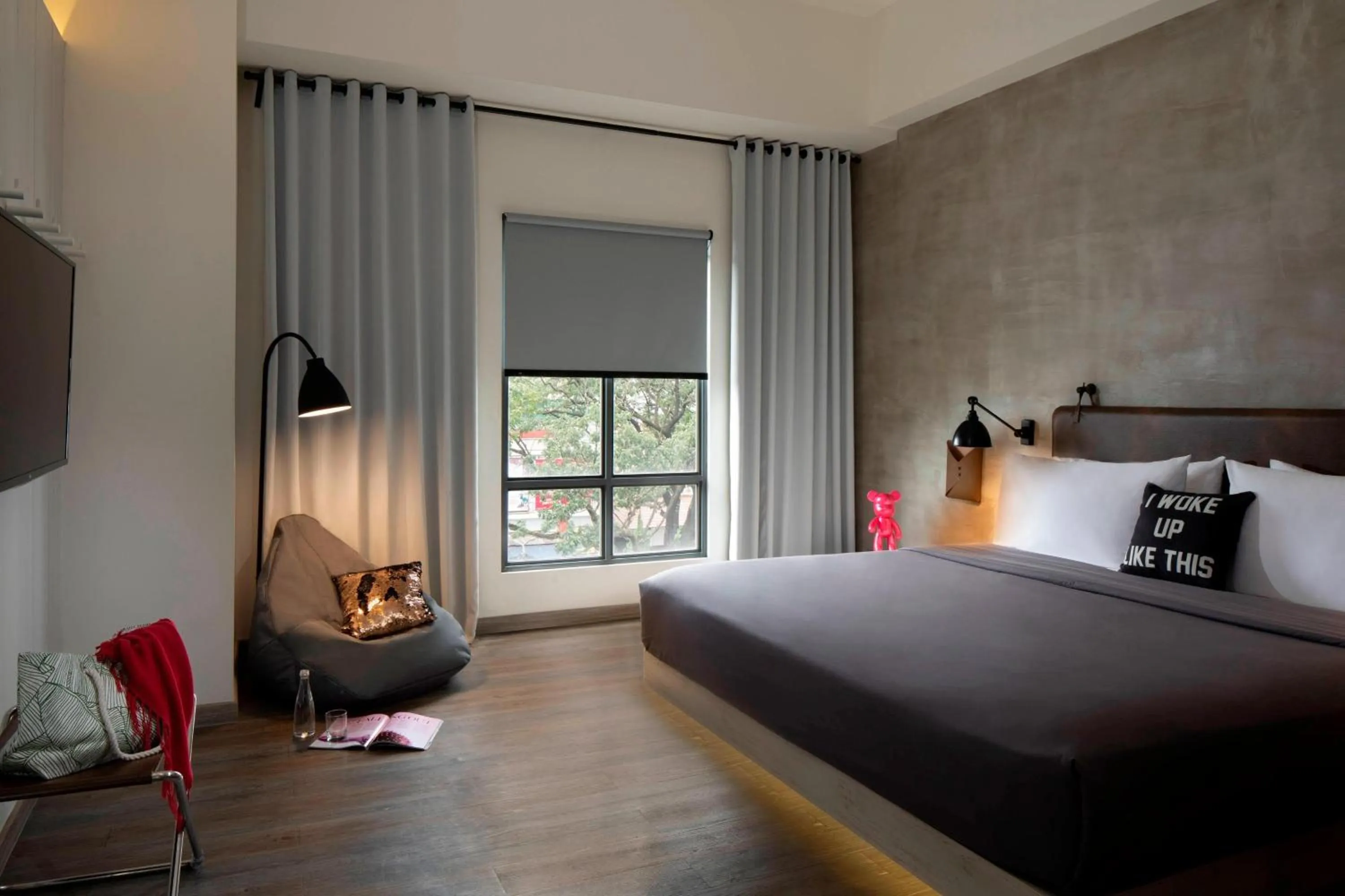 Photo of the whole room, Bed in MOXY Bandung