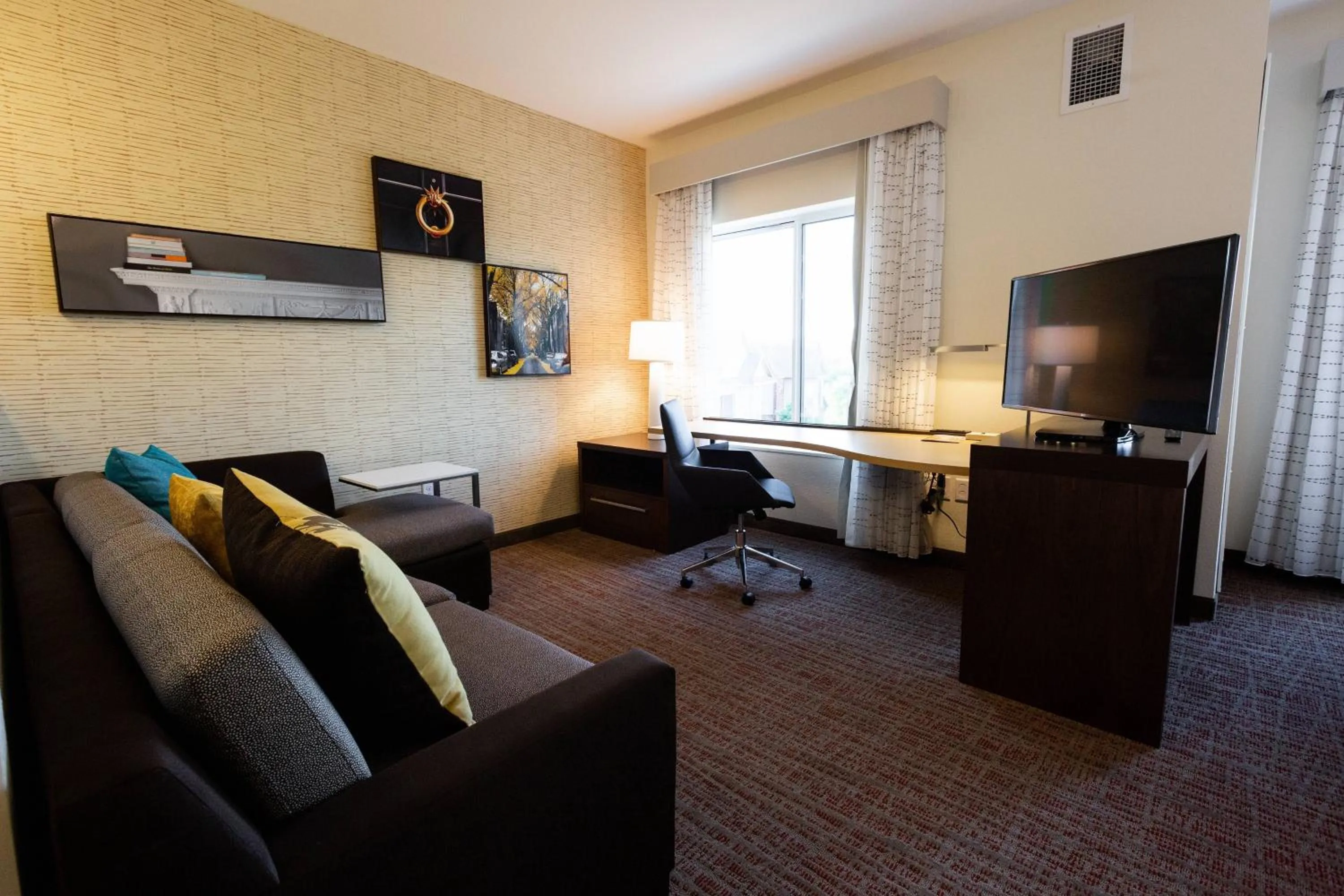 Living room in Residence Inn by Marriott Oklahoma City North/Quail Springs
