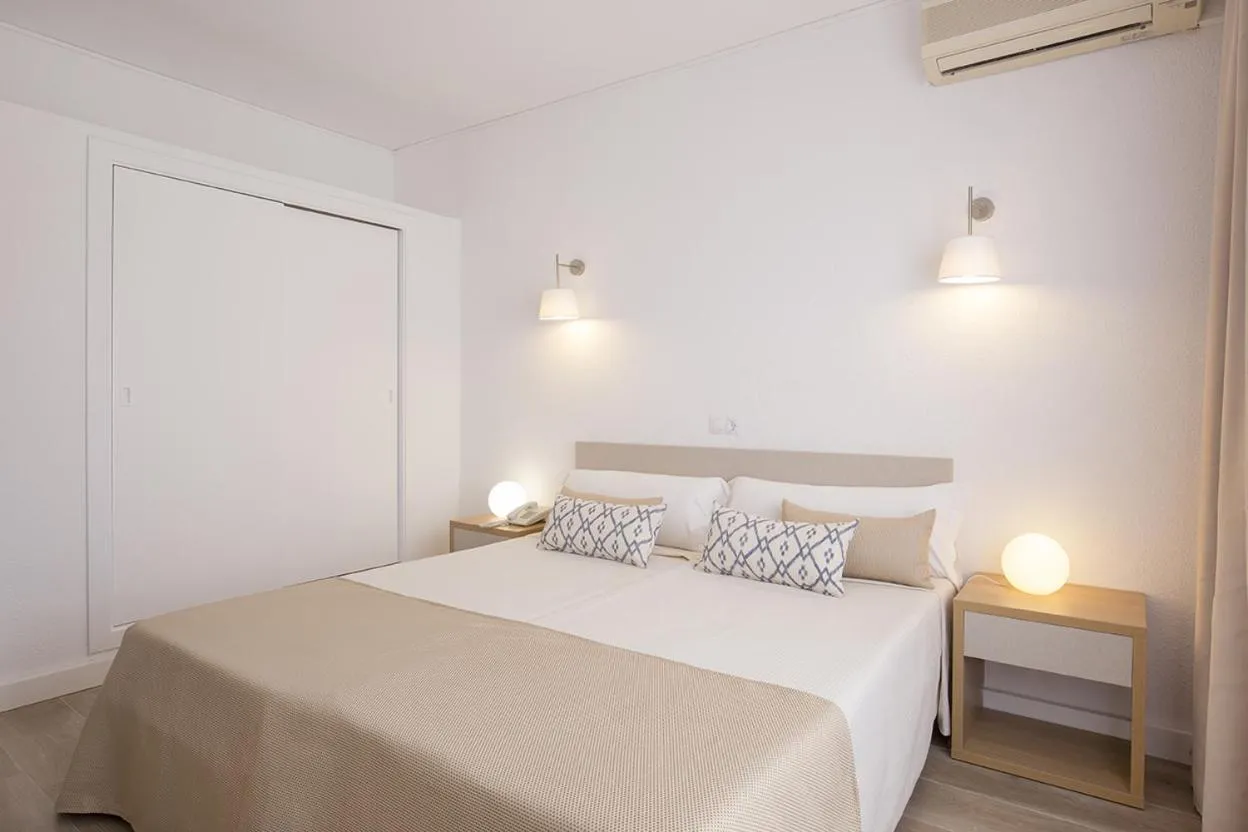 Bed in Cabot Romantic- Adults Only