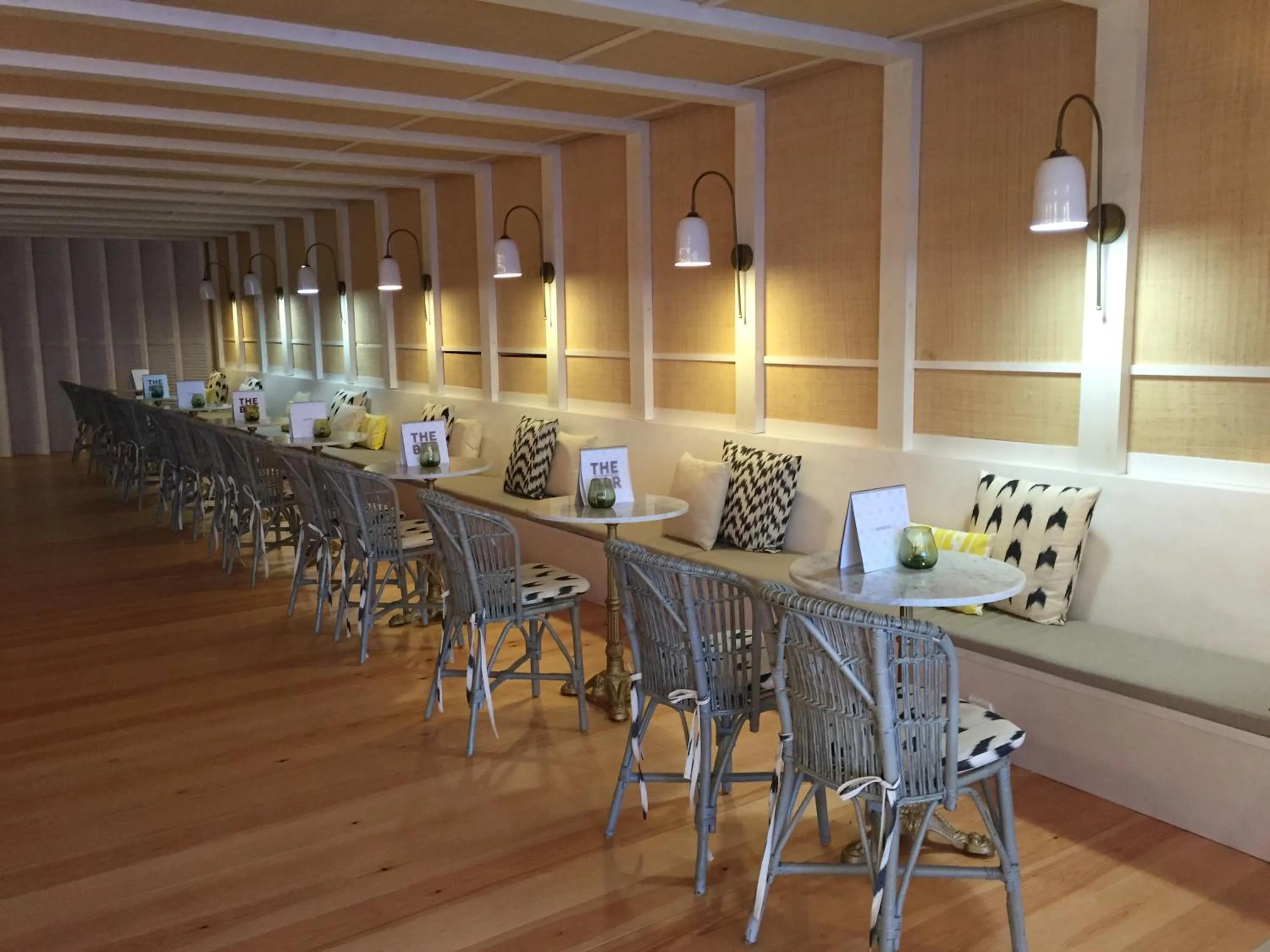 Lounge or bar in Cabot Romantic- Adults Only