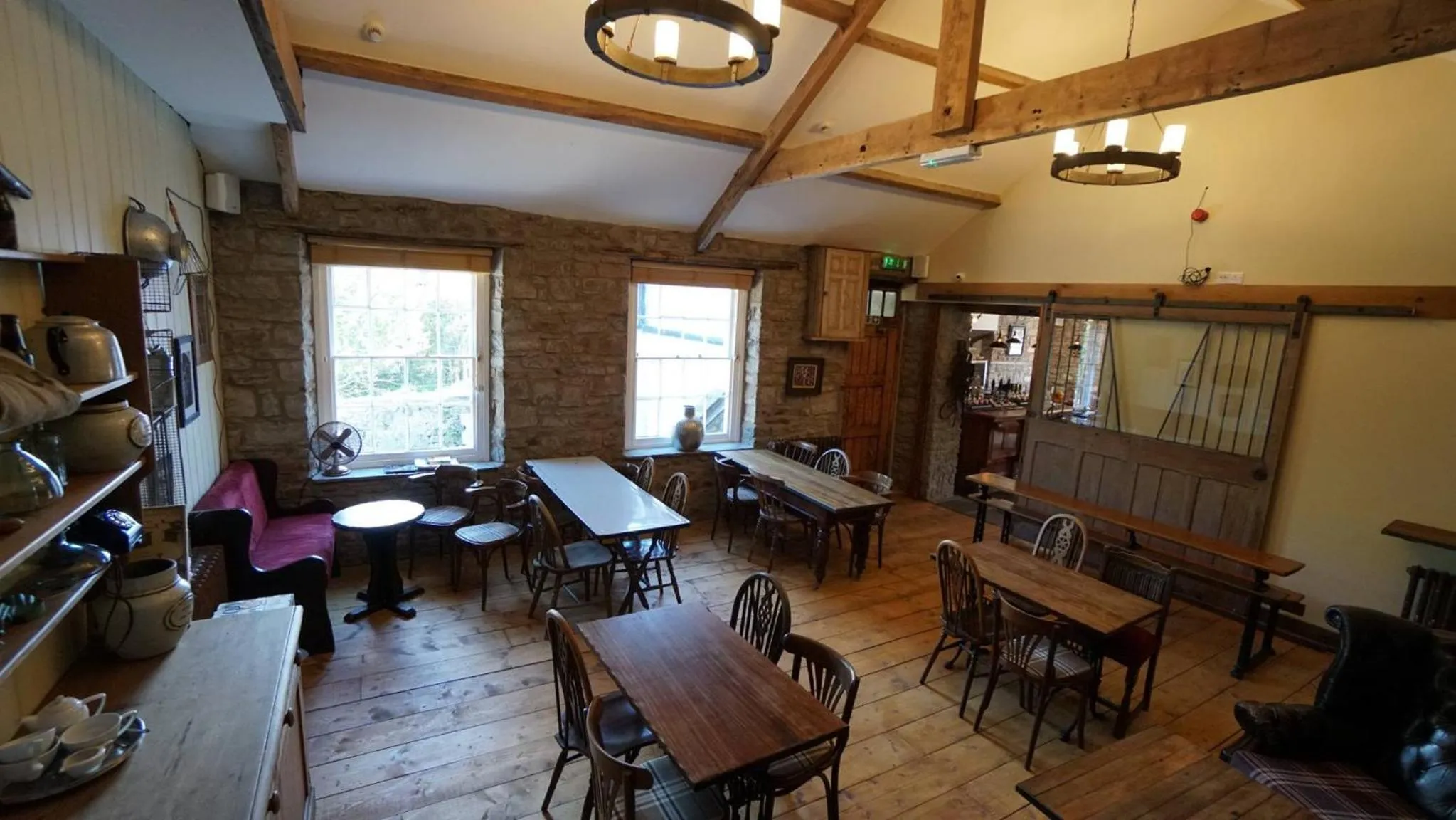 Restaurant/places to eat in The Horseshoe Inn