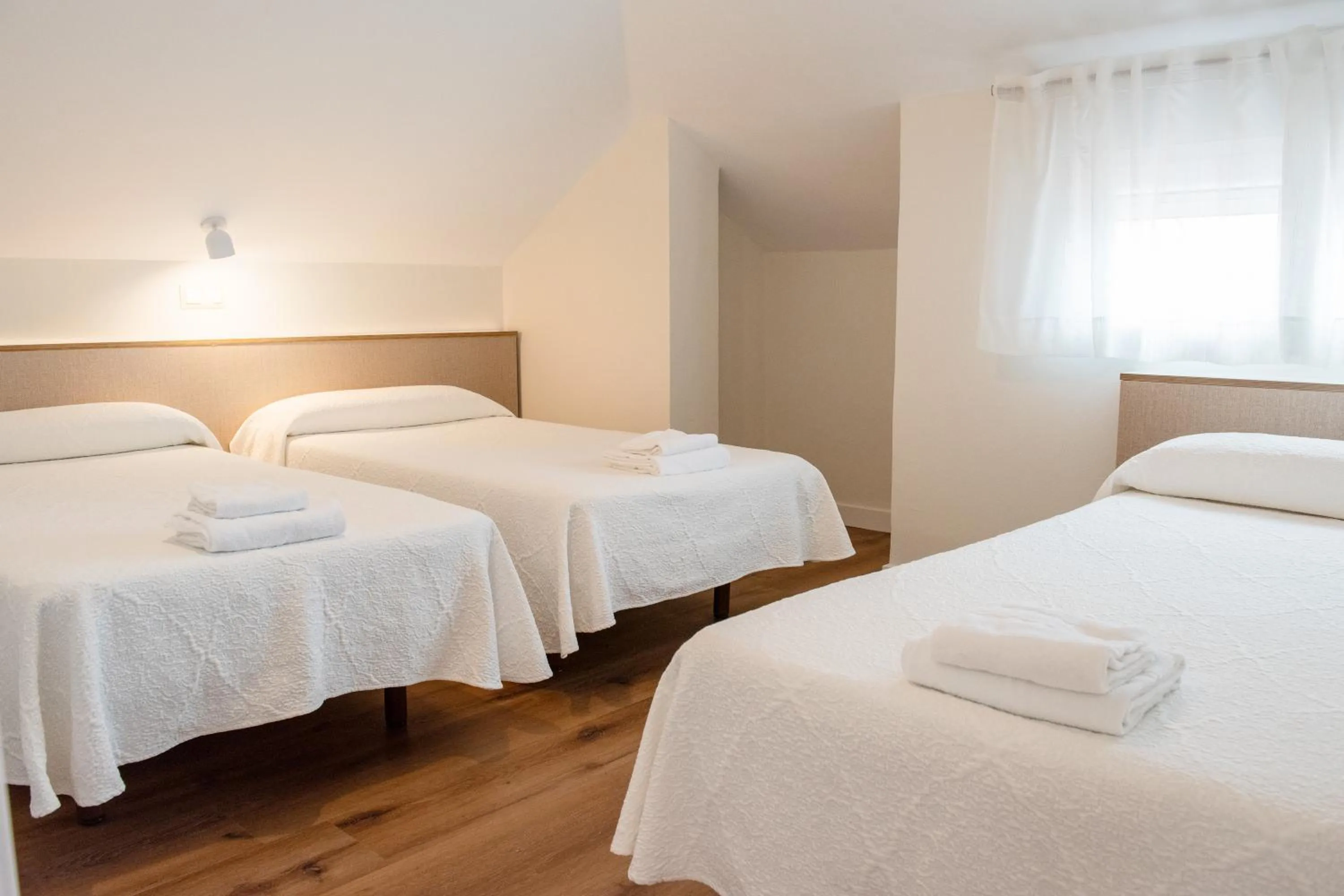 Bedroom in Apartamentos Suaces