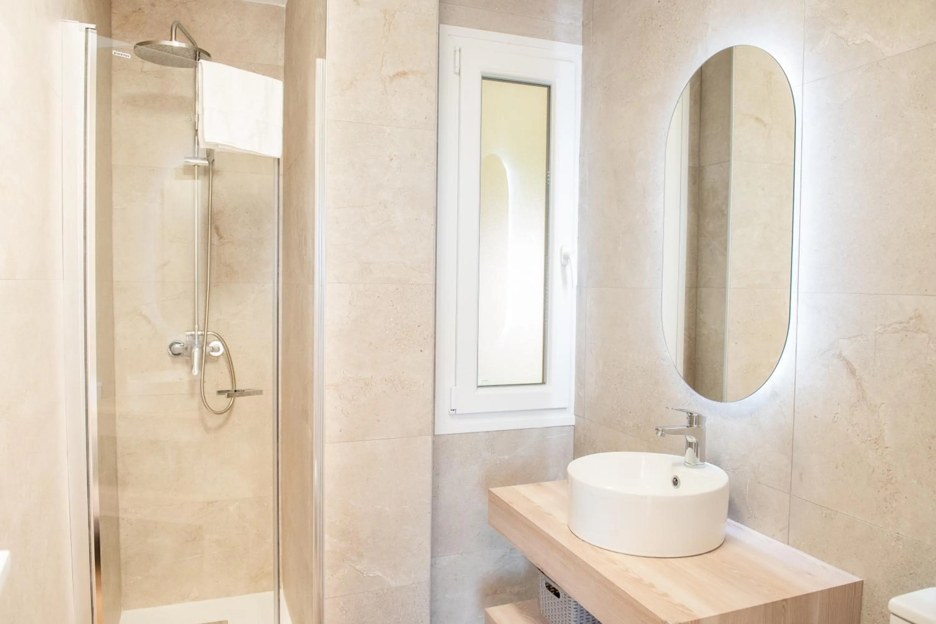 Bathroom in Apartamentos Suaces