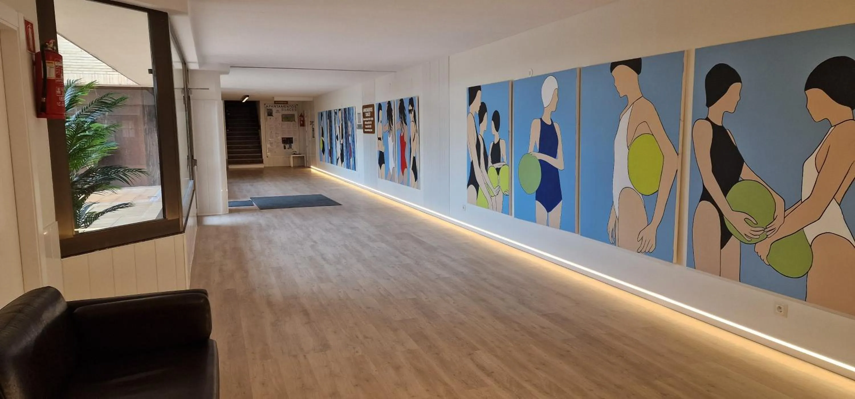 Lobby or reception in Apartamentos Suaces