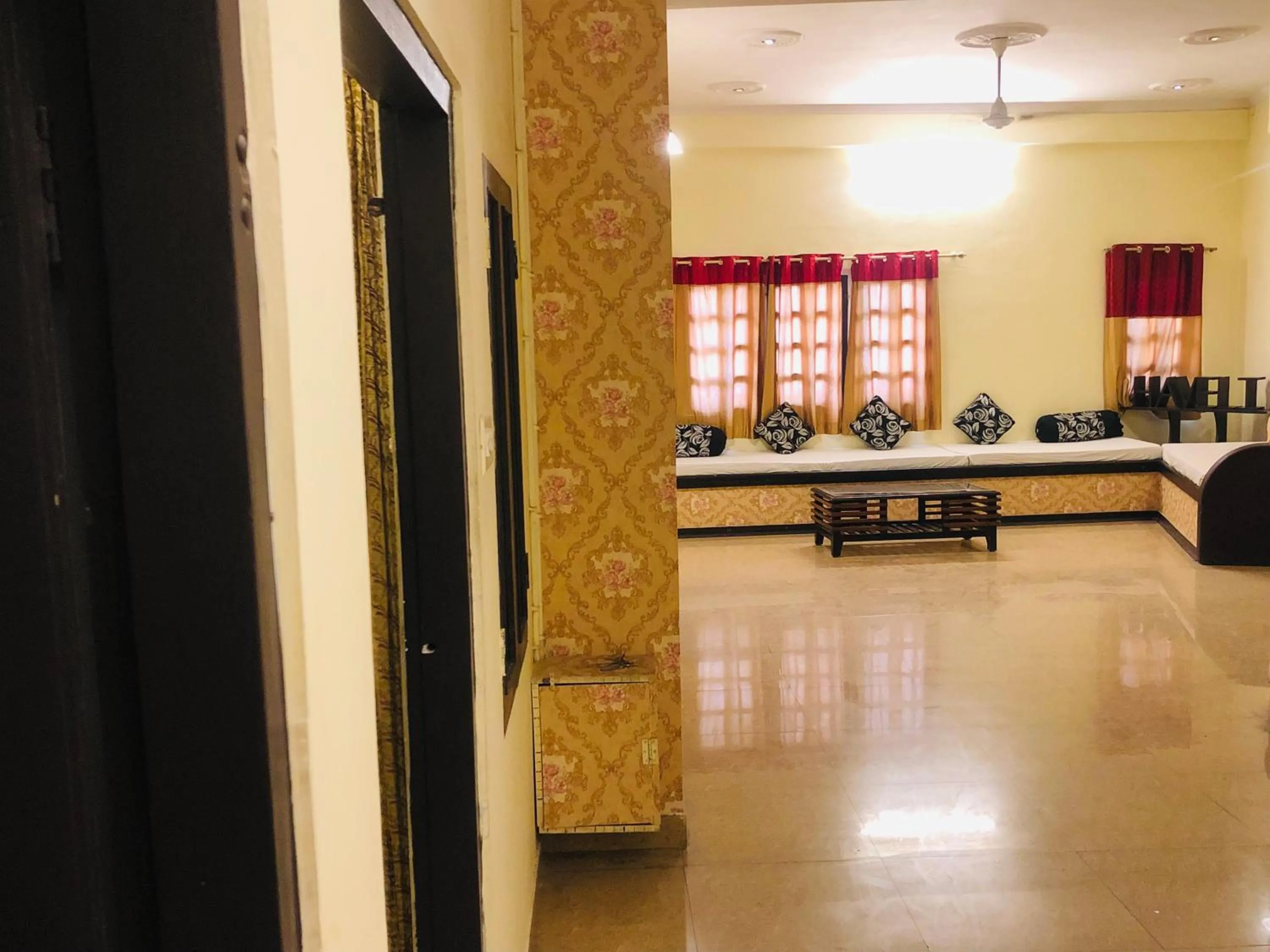 Seating area in Hotel Ranthambore Haveli