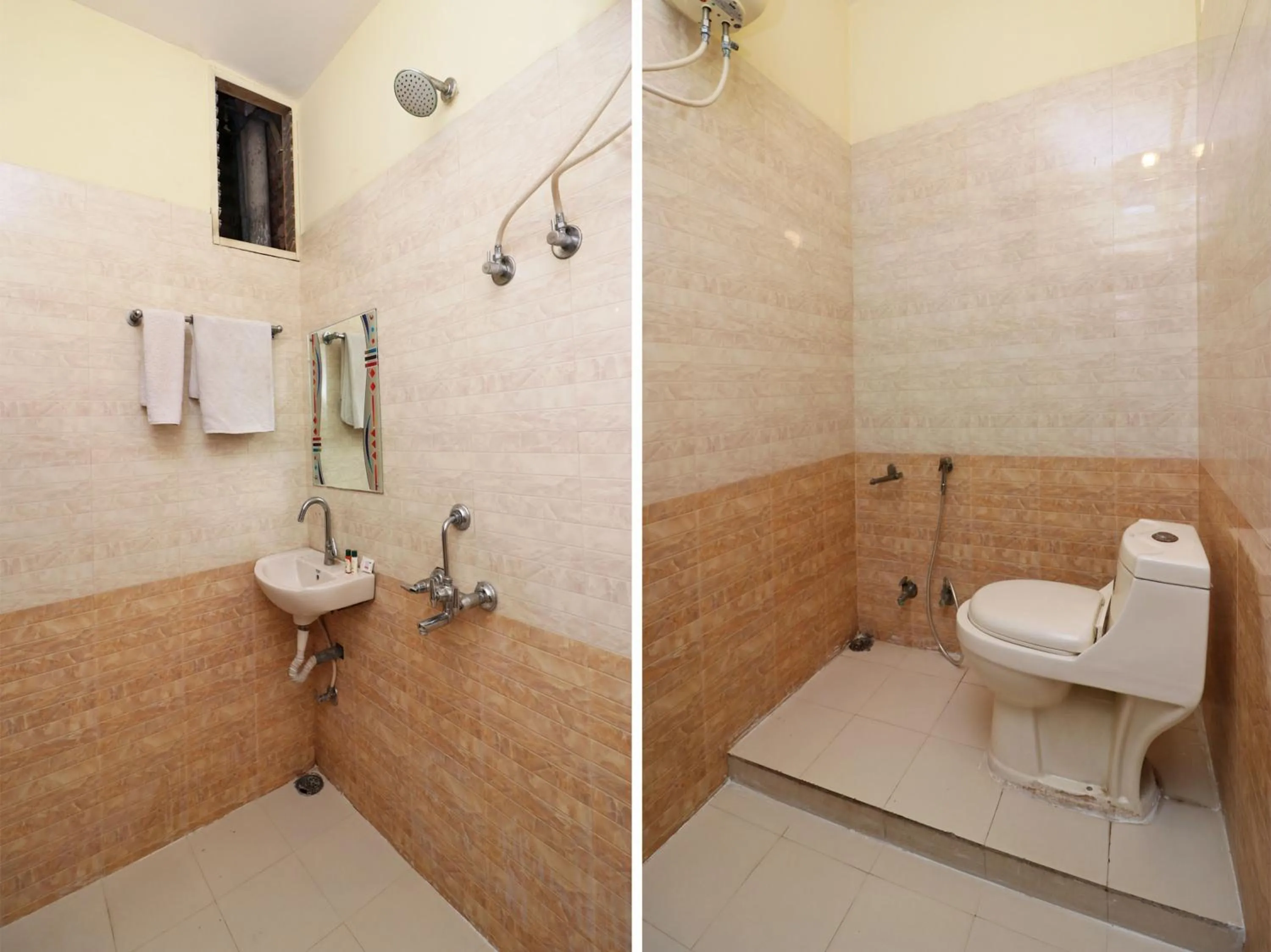 Shower in Hotel Ranthambore Haveli