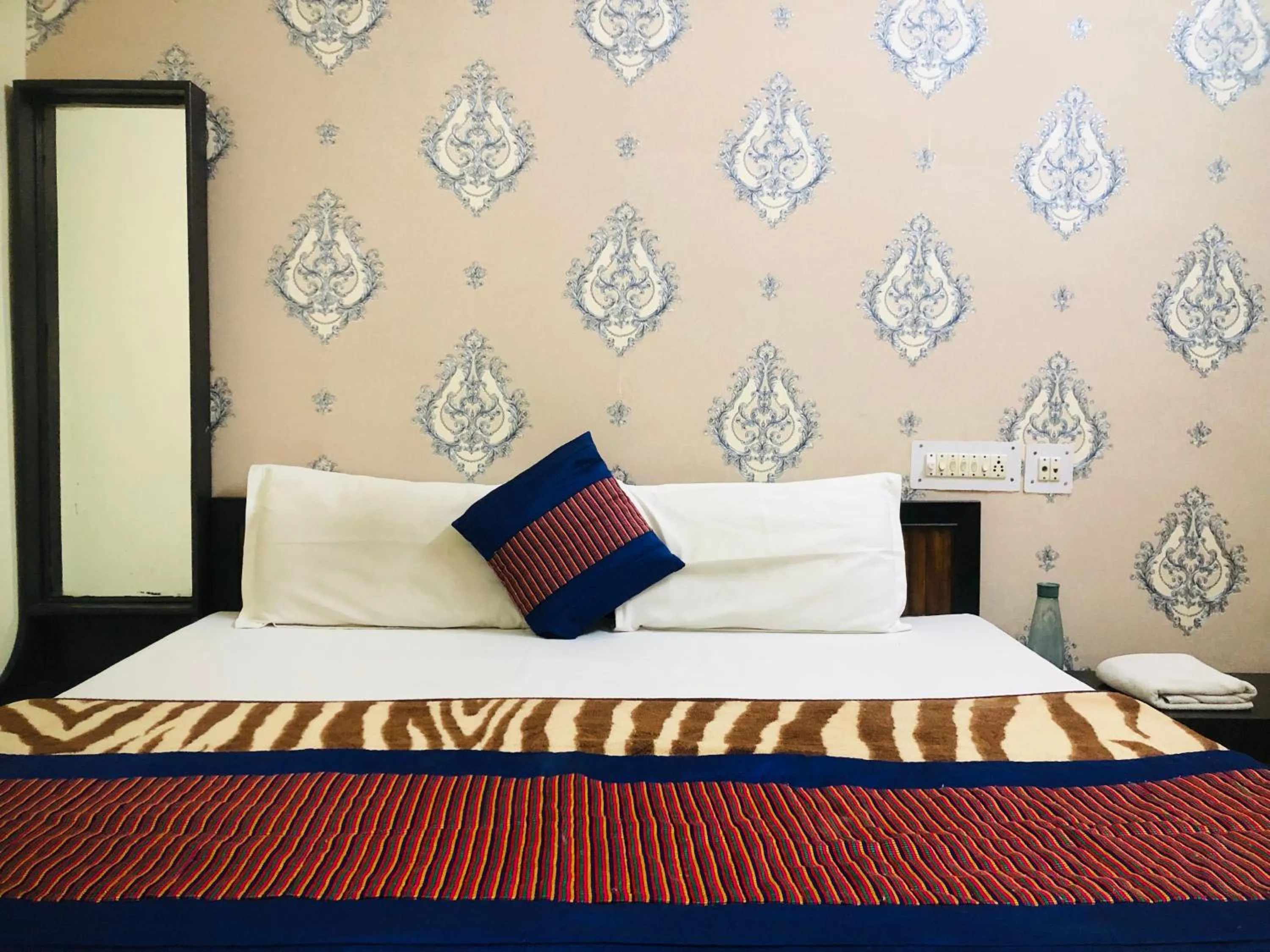 Bed in Hotel Ranthambore Haveli