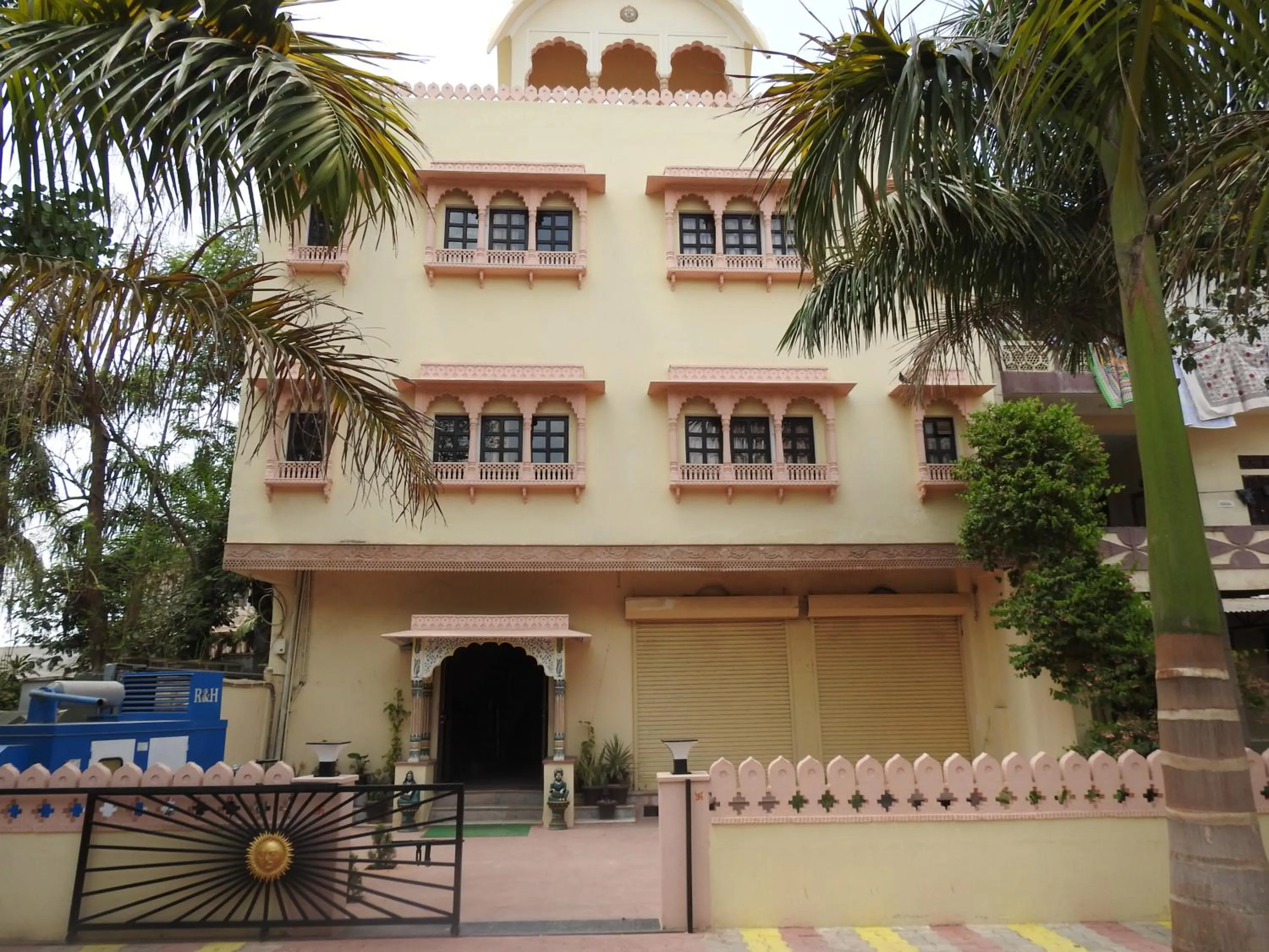 Property building in Hotel Ranthambore Haveli