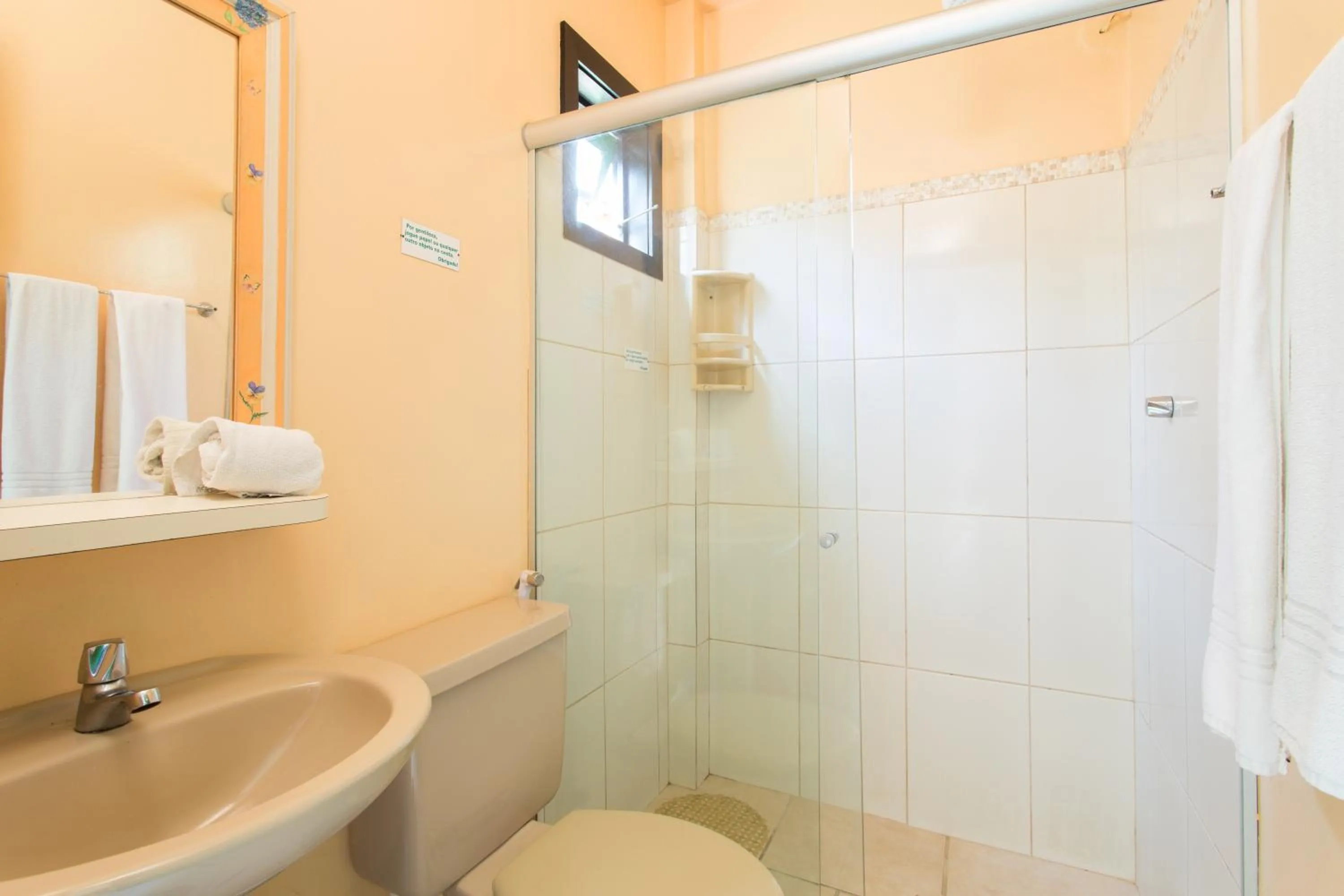 Shower in Pousada Sonho Verde