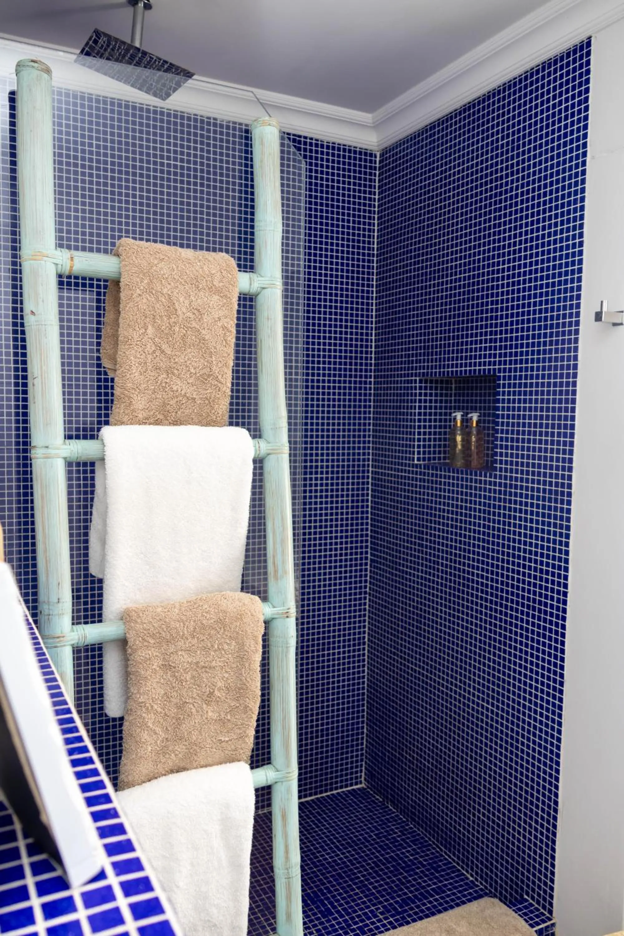 Bed in The Rez Guesthouse