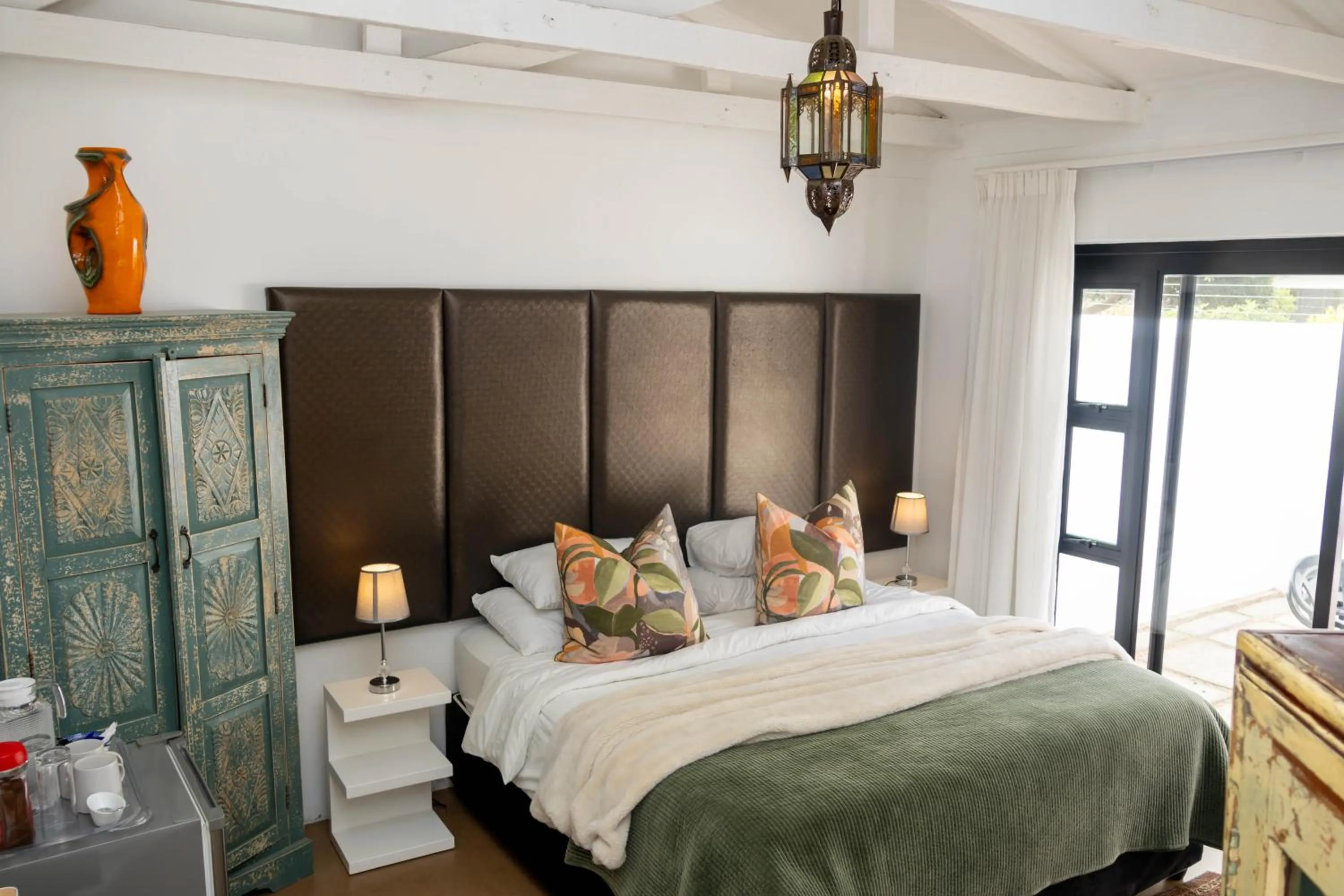 Bed in The Rez Guesthouse