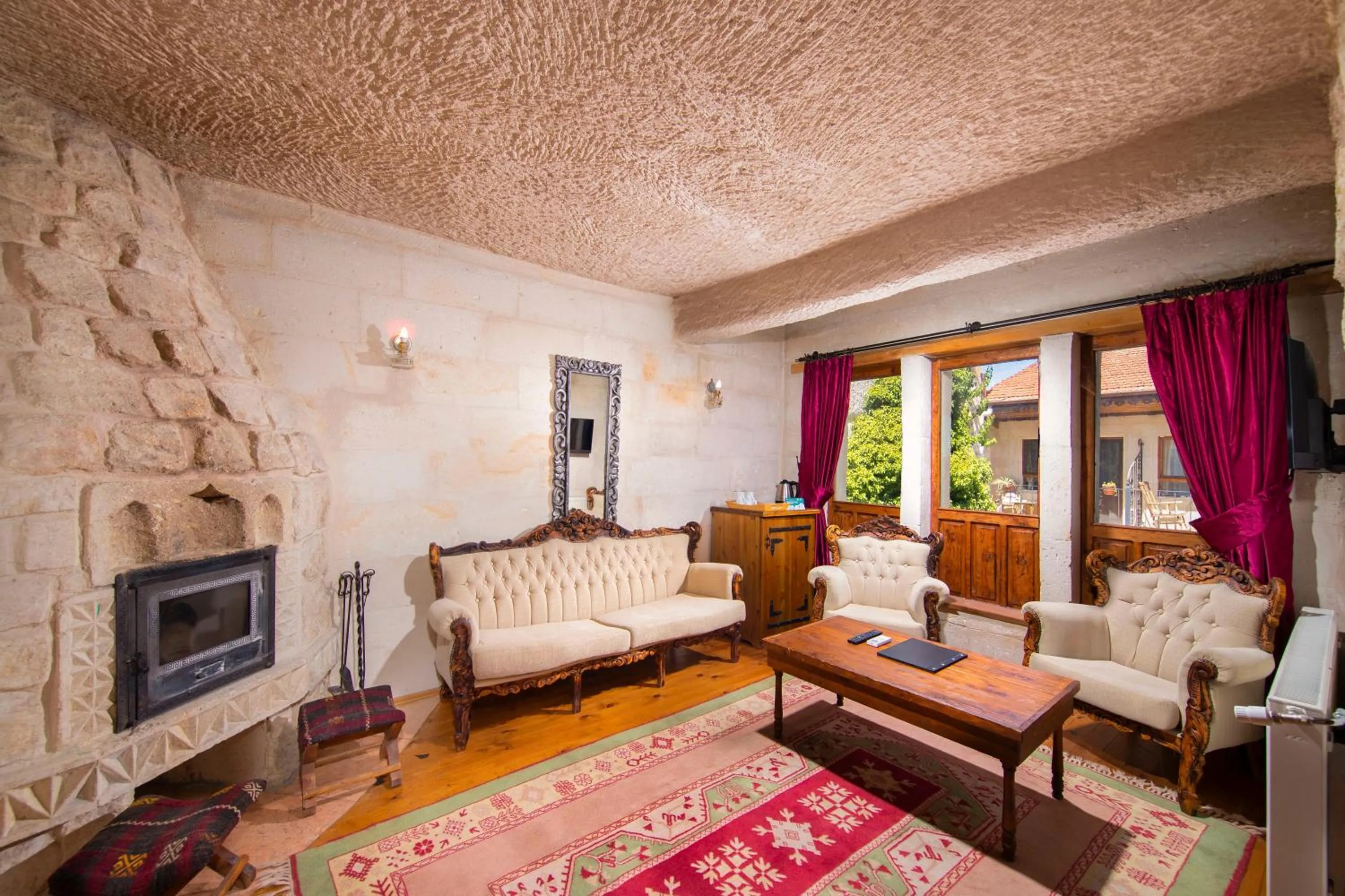 Living room in Aja Cappadocia Cave Hotel
