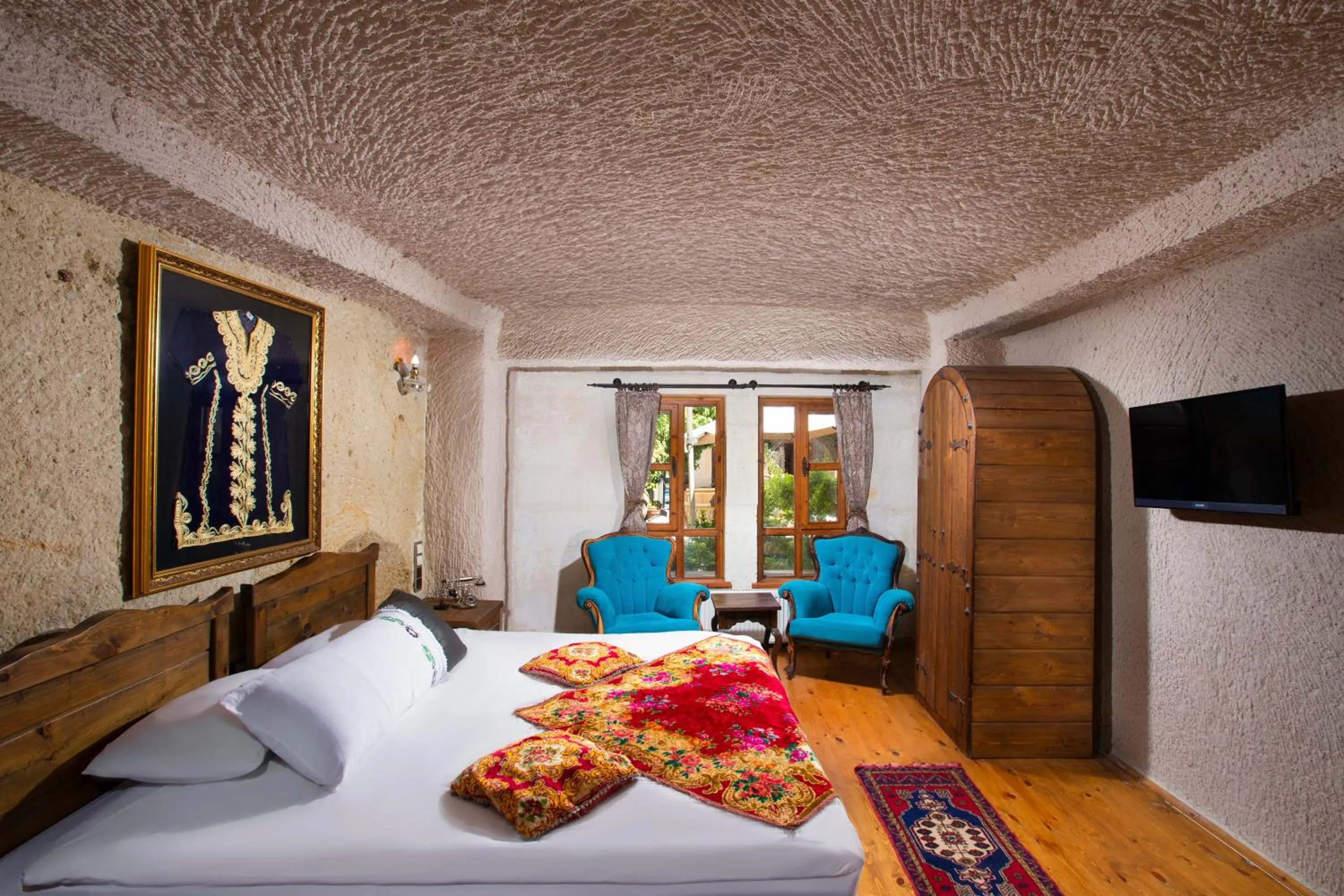 Photo of the whole room, Bed in Aja Cappadocia Cave Hotel
