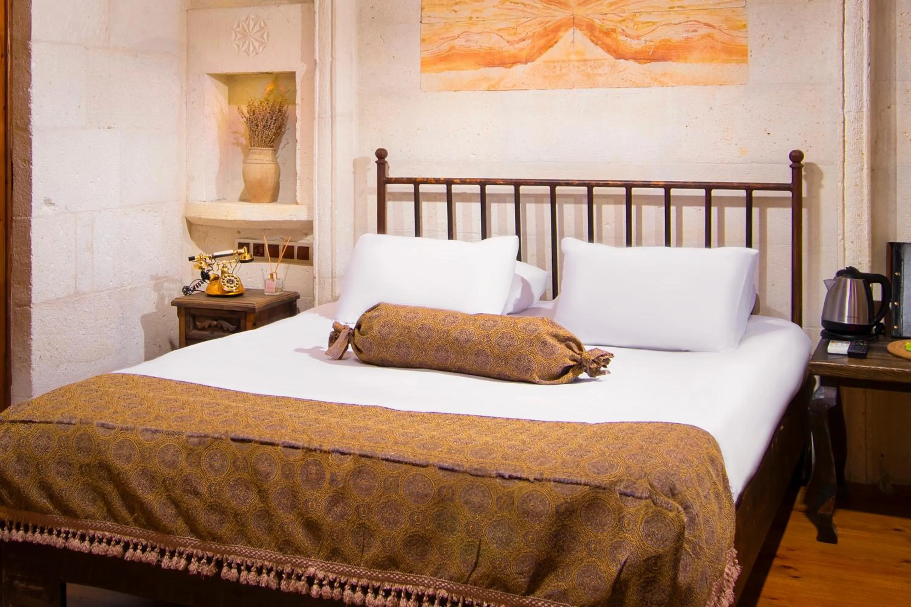 Deluxe Double Room with Balcony in Aja Cappadocia Cave Hotel