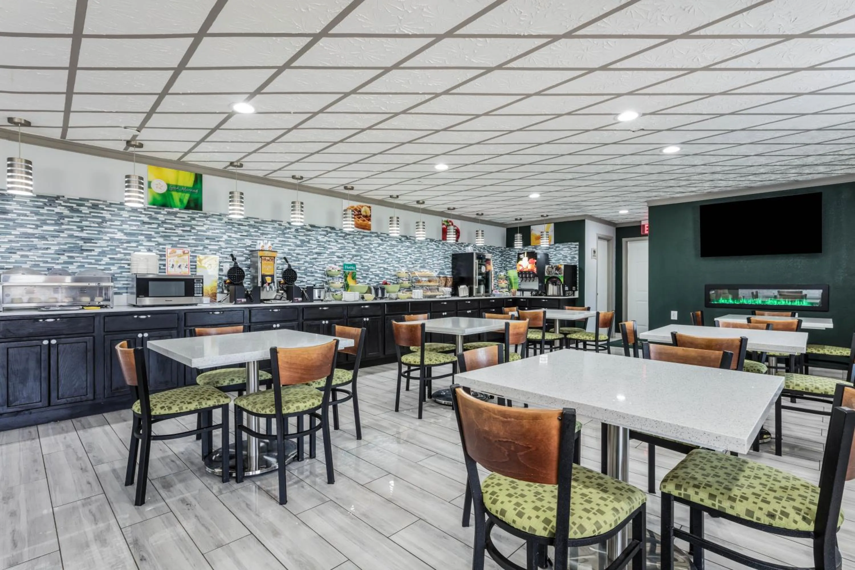 Breakfast in Quality Inn Forrest City I-40