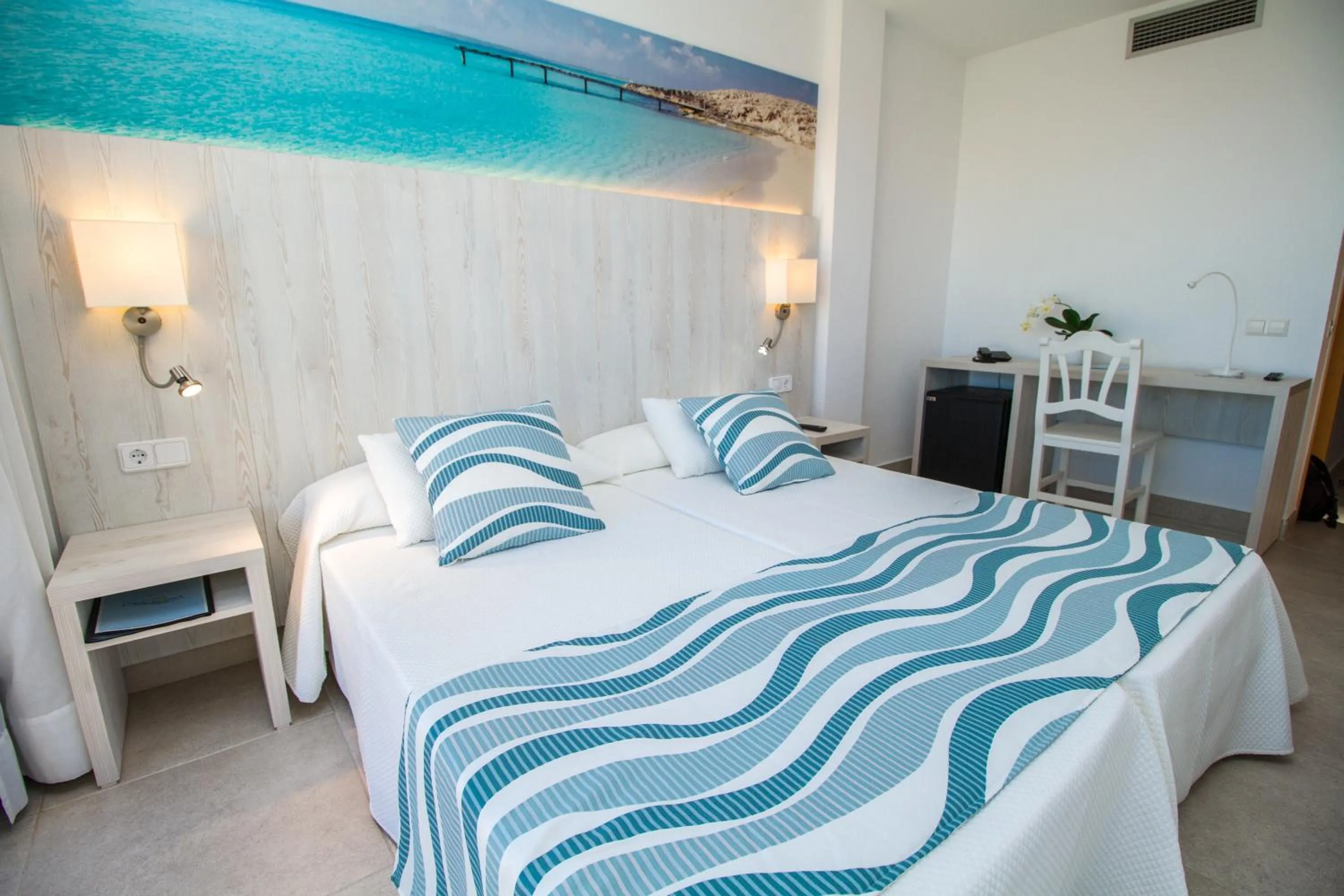 Bed in Club Can Bossa