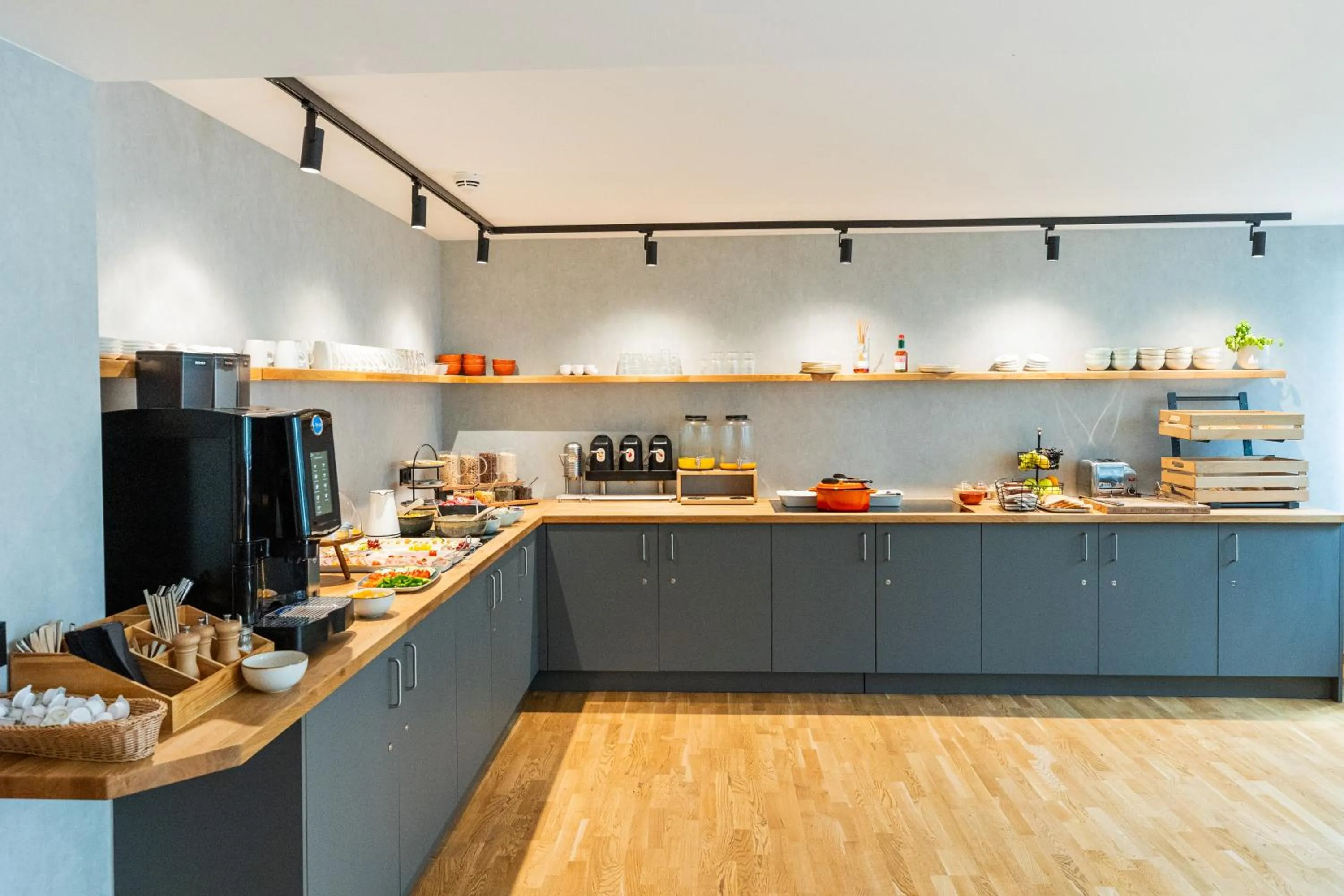 Buffet breakfast in mk hotel frankfurt