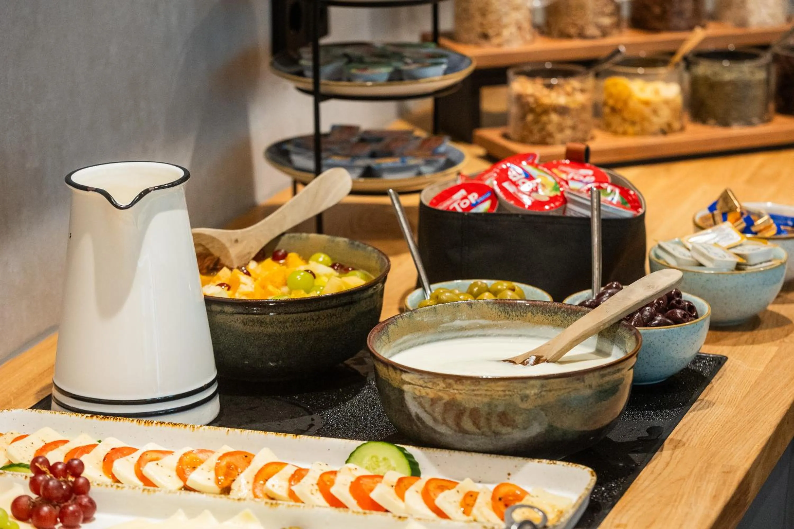 Buffet breakfast in mk hotel frankfurt