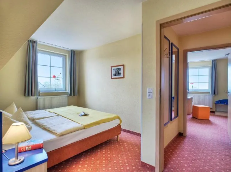 Bed in Seehotel Düne