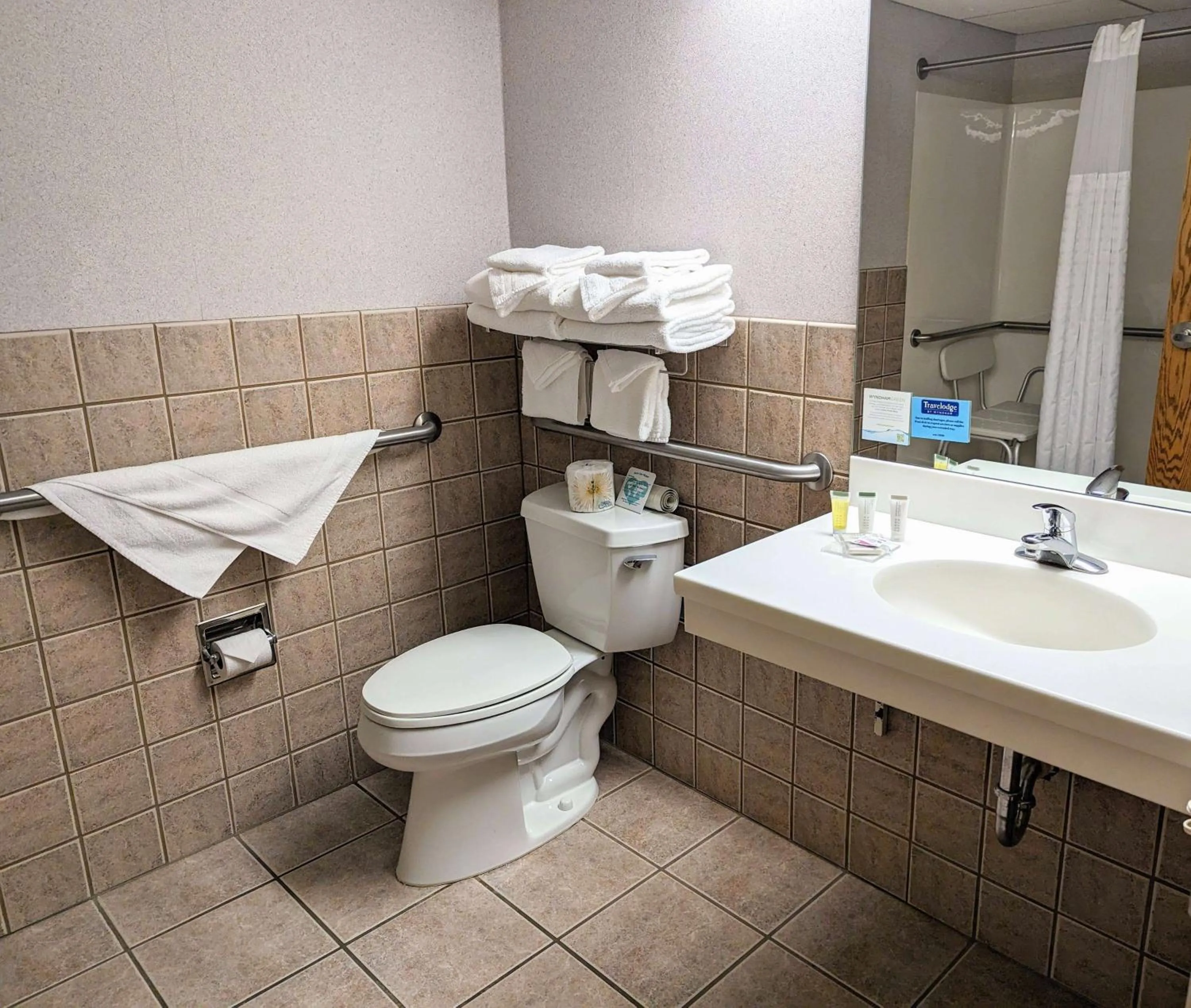 Photo of the whole room in Travelodge by Wyndham Deadwood