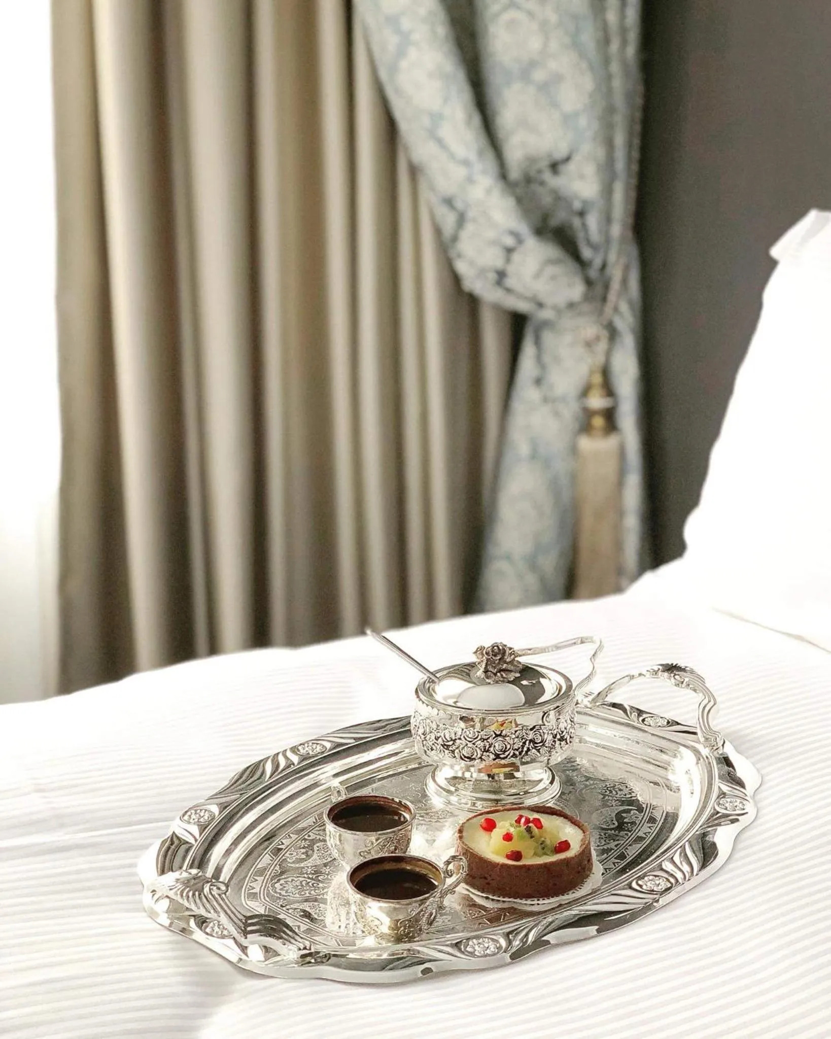 Coffee/tea facilities, Bed in London Boutique Hotel