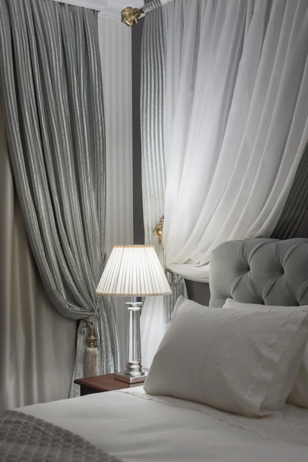 Bedroom, Bed in London Boutique Hotel