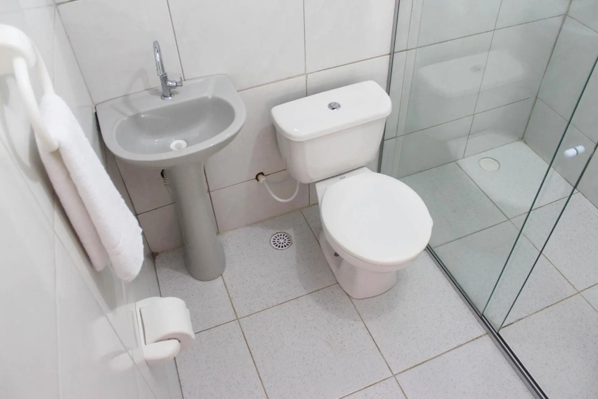 Bathroom in Pousada Leão Marinho