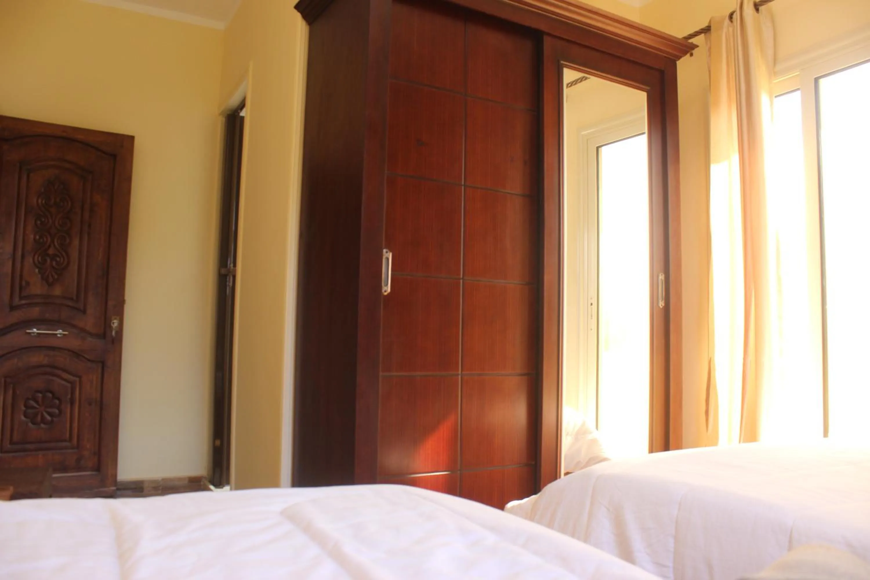 Bedroom, Bed in Royal Pyramids Inn