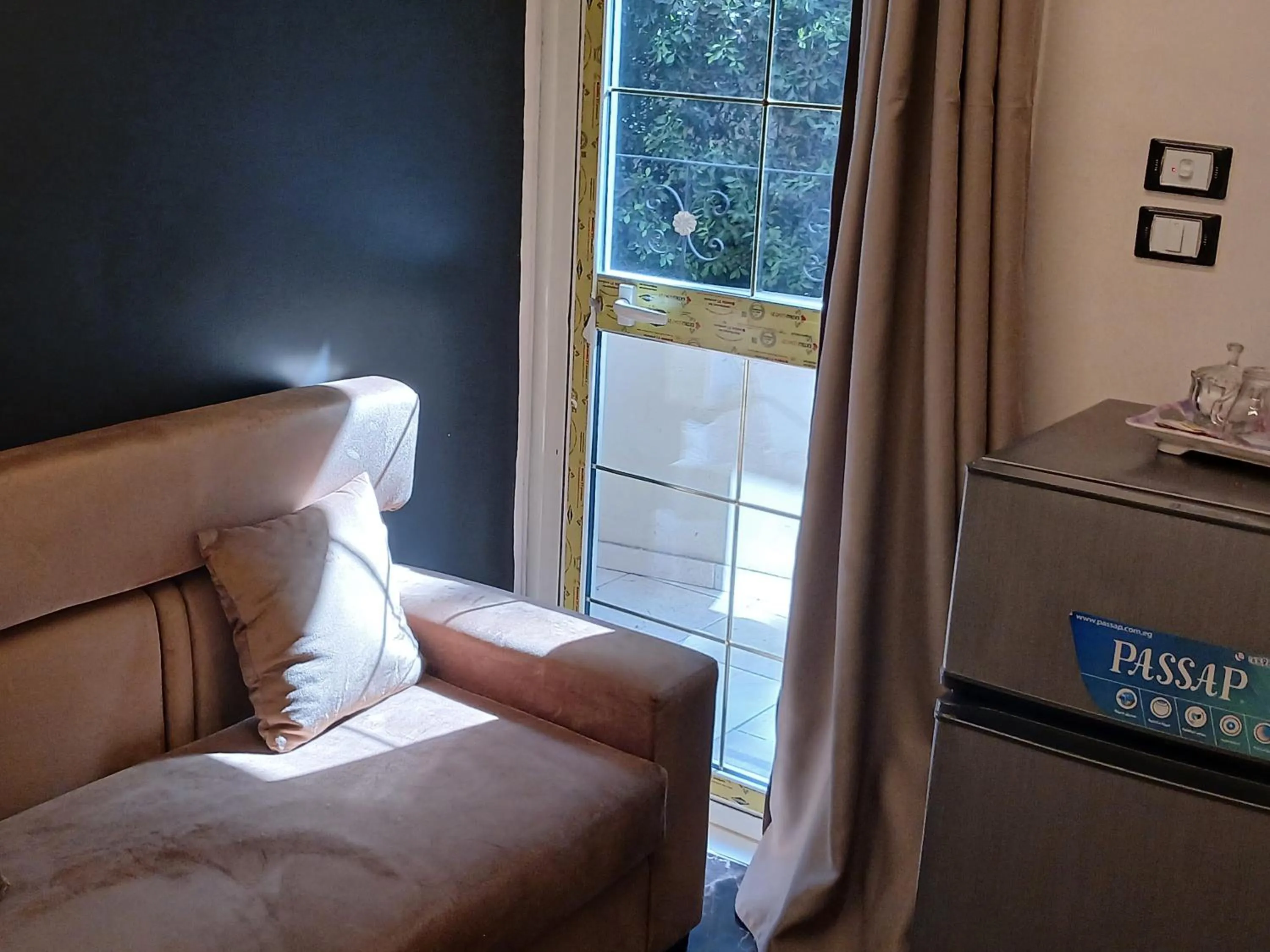 Seating area in Royal Pyramids Inn