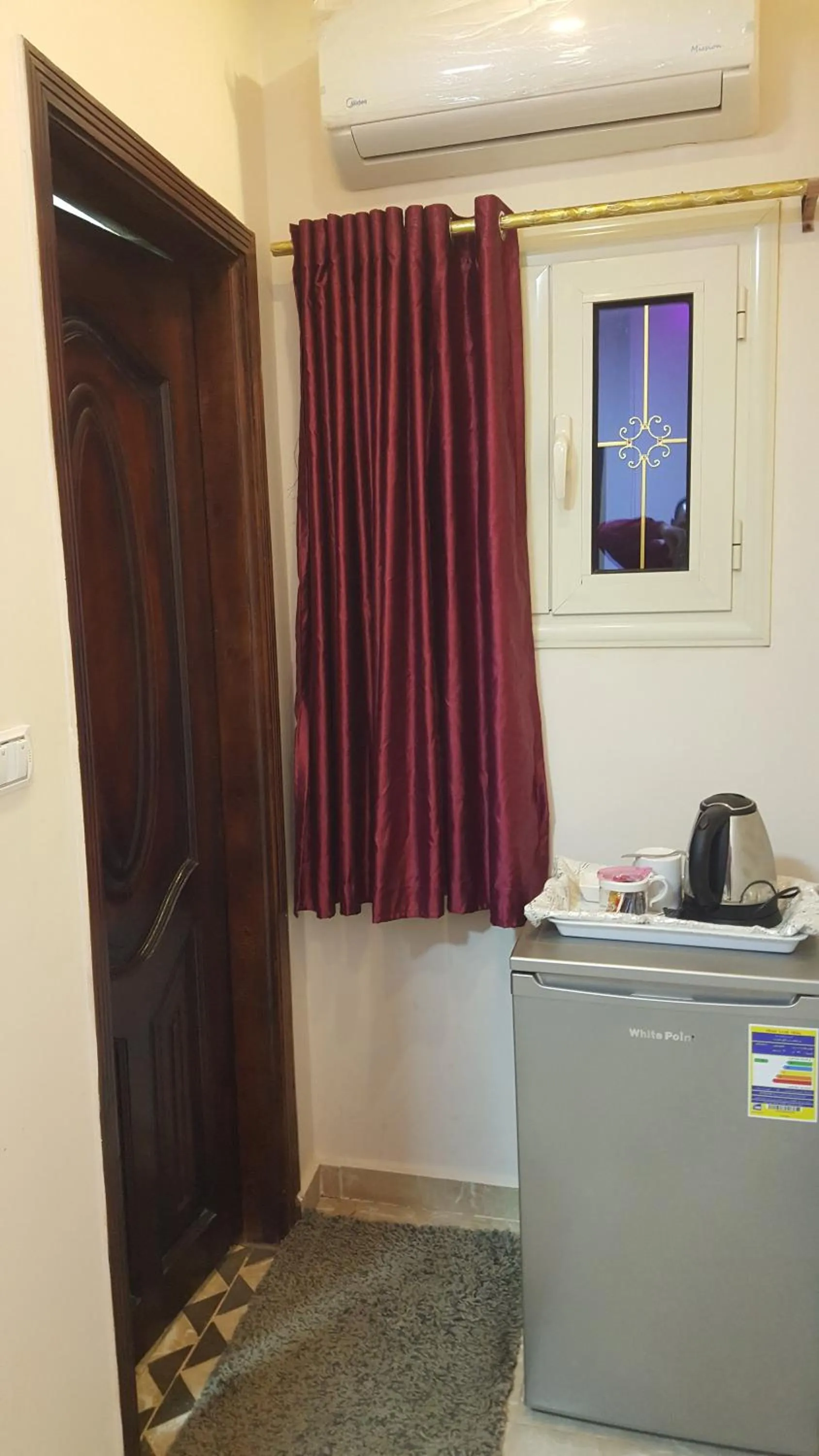 air conditioner in Royal Pyramids Inn