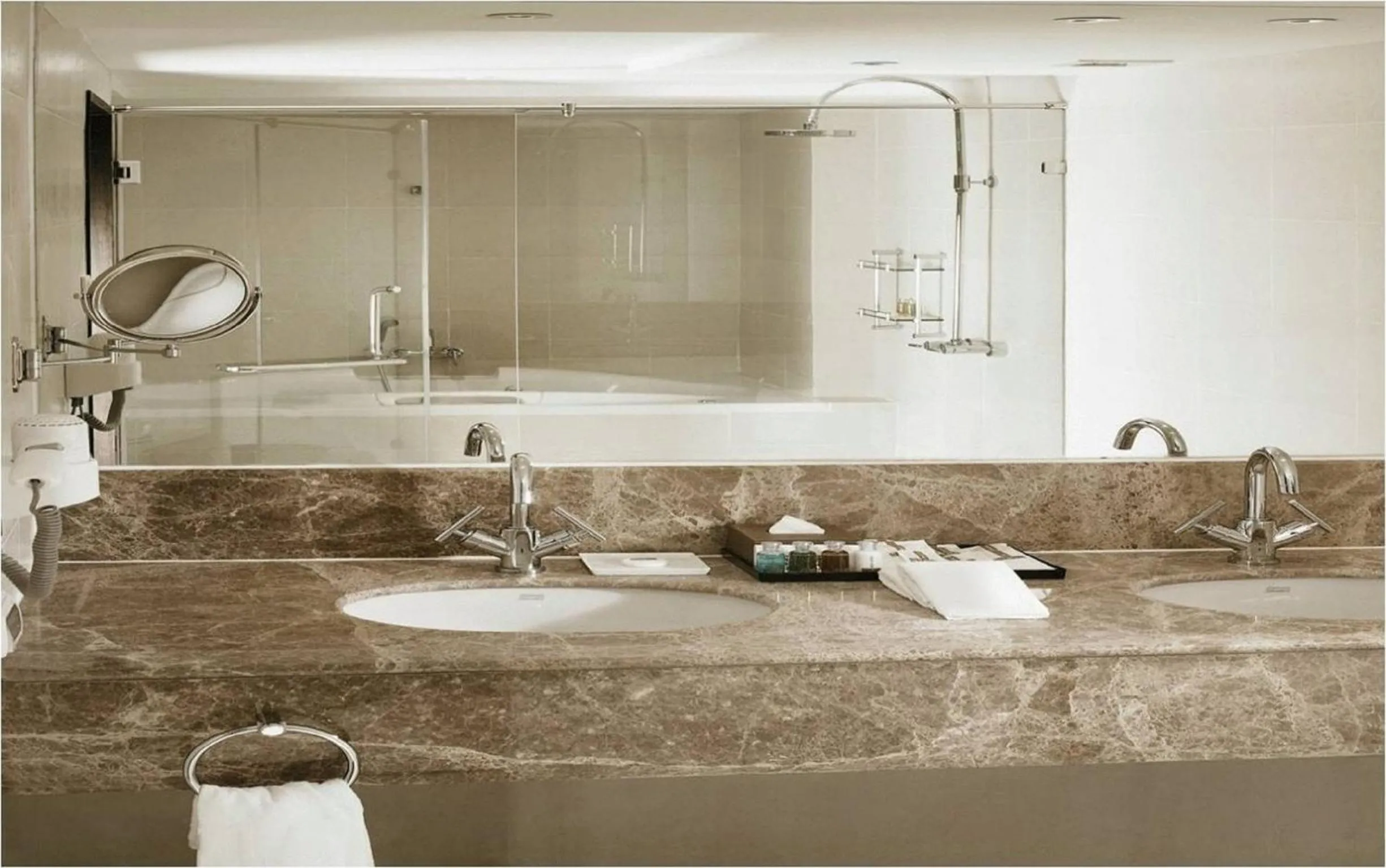 Bathroom in S15 Sukhumvit Hotel