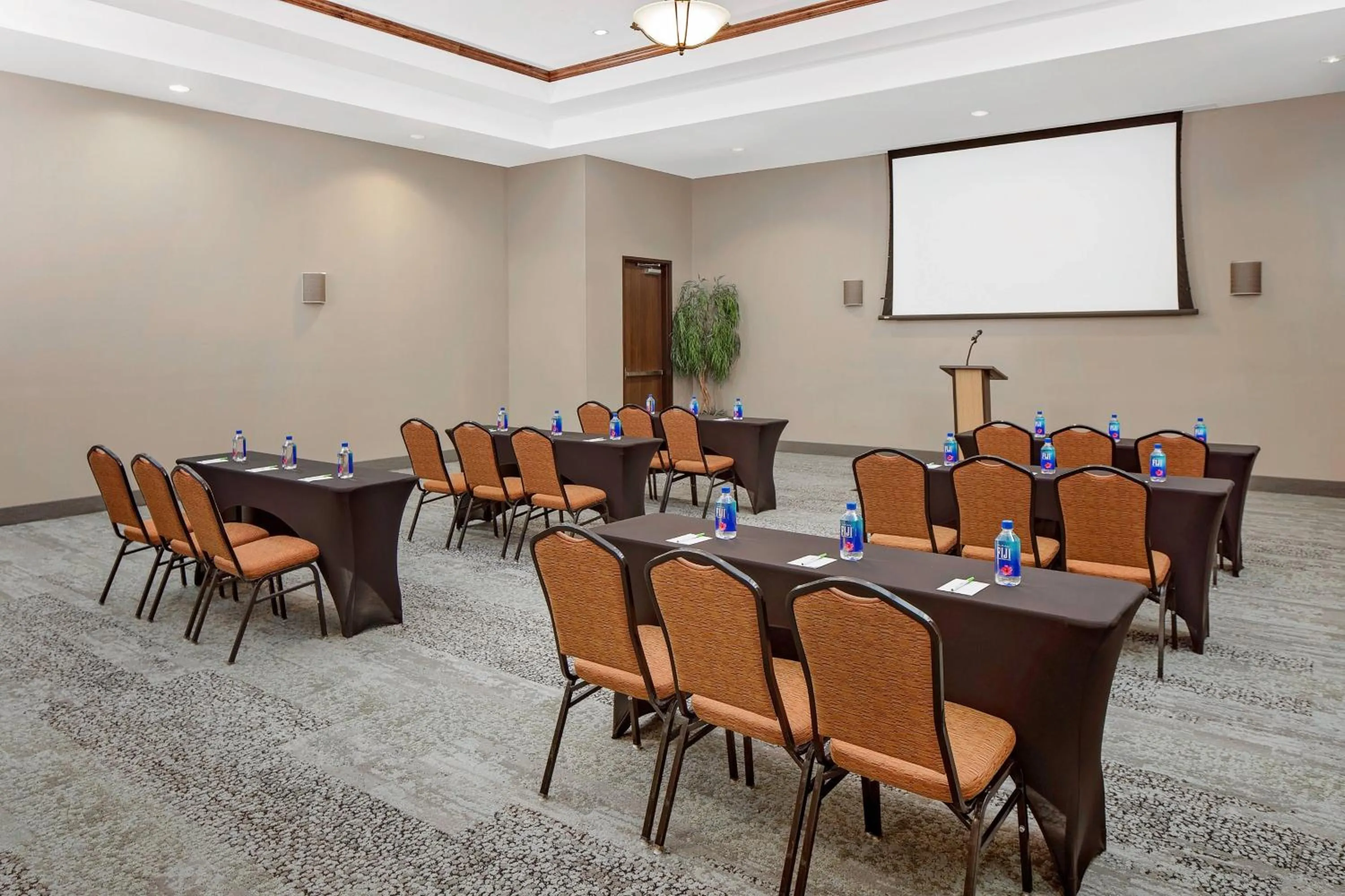 Meeting/conference room in Courtyard by Marriott Houma