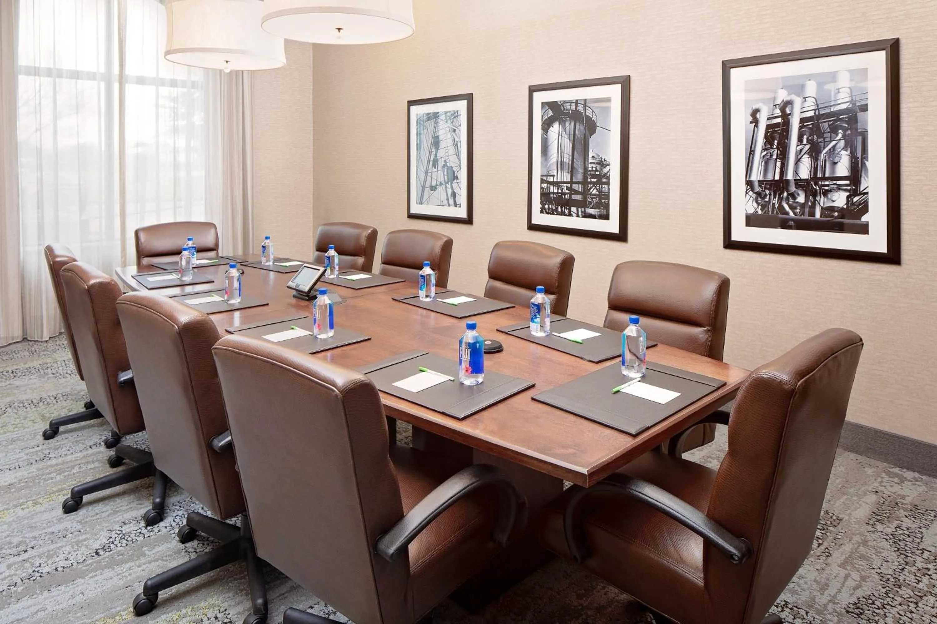 Meeting/conference room in Courtyard by Marriott Houma