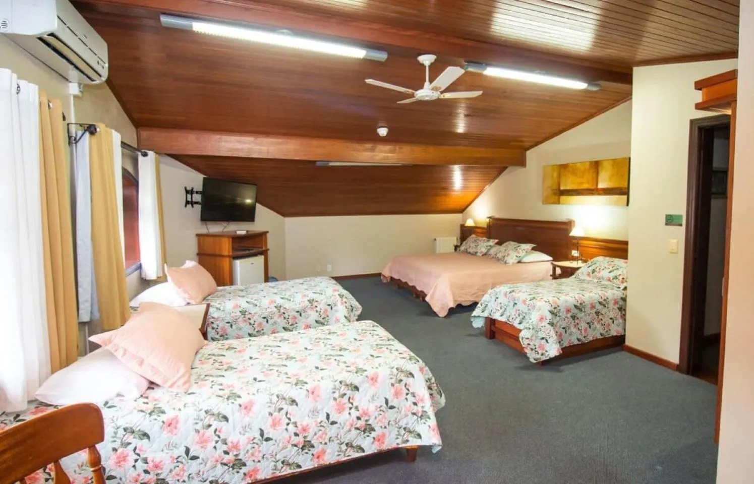 Bed in Hotel Pousada do Bosque