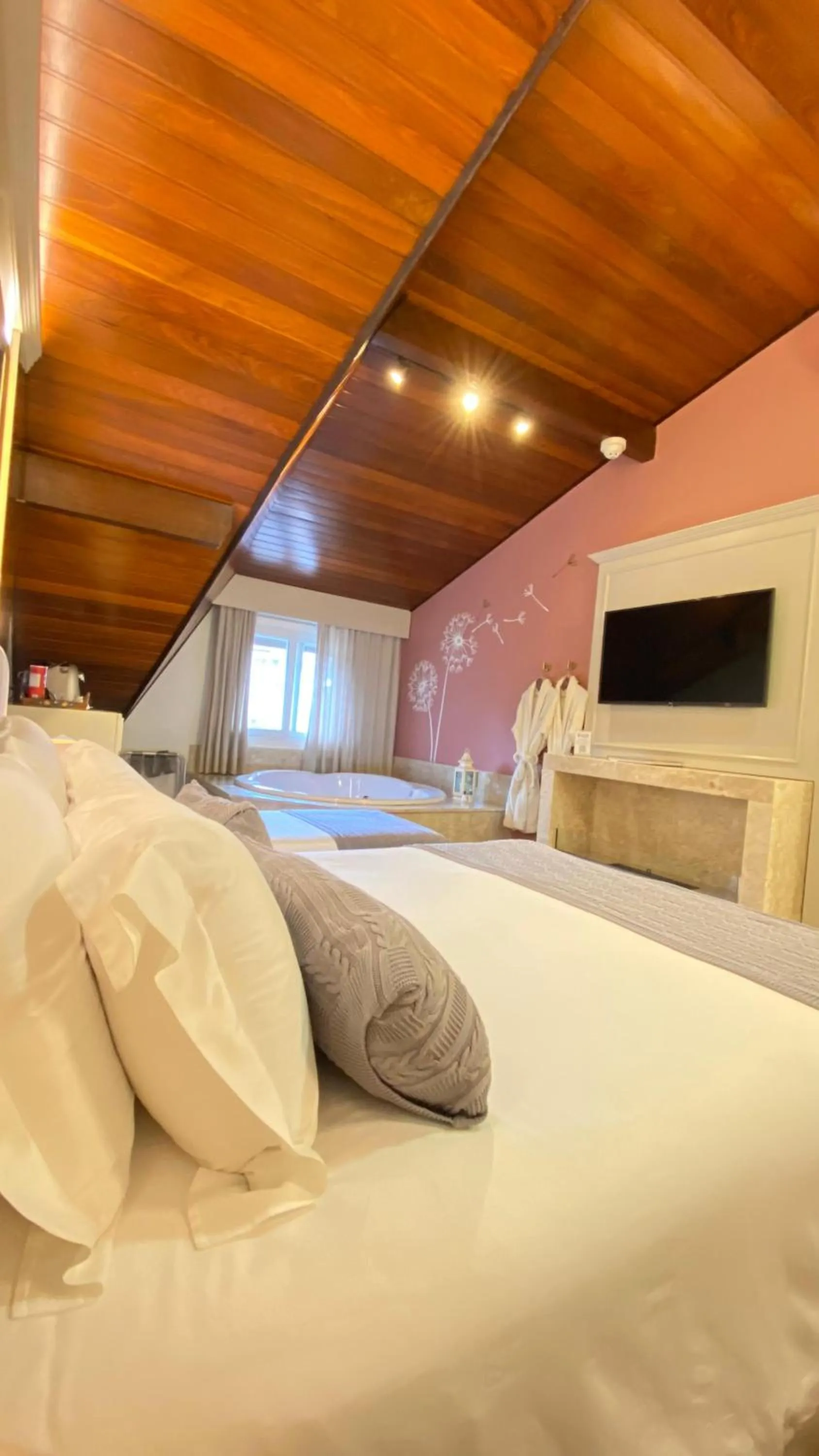 Bedroom, Bed in Blumen Hotel Boutique