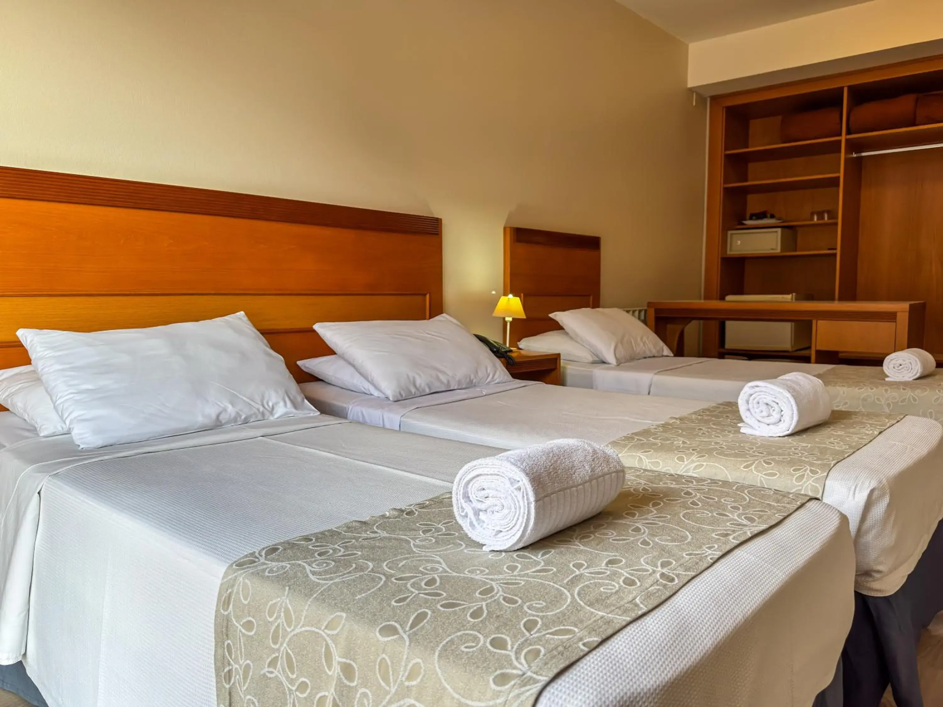 Deluxe Triple Room in Hotel Tissiani Canela Deluxe Triple Room in Hotel Tissiani Canela