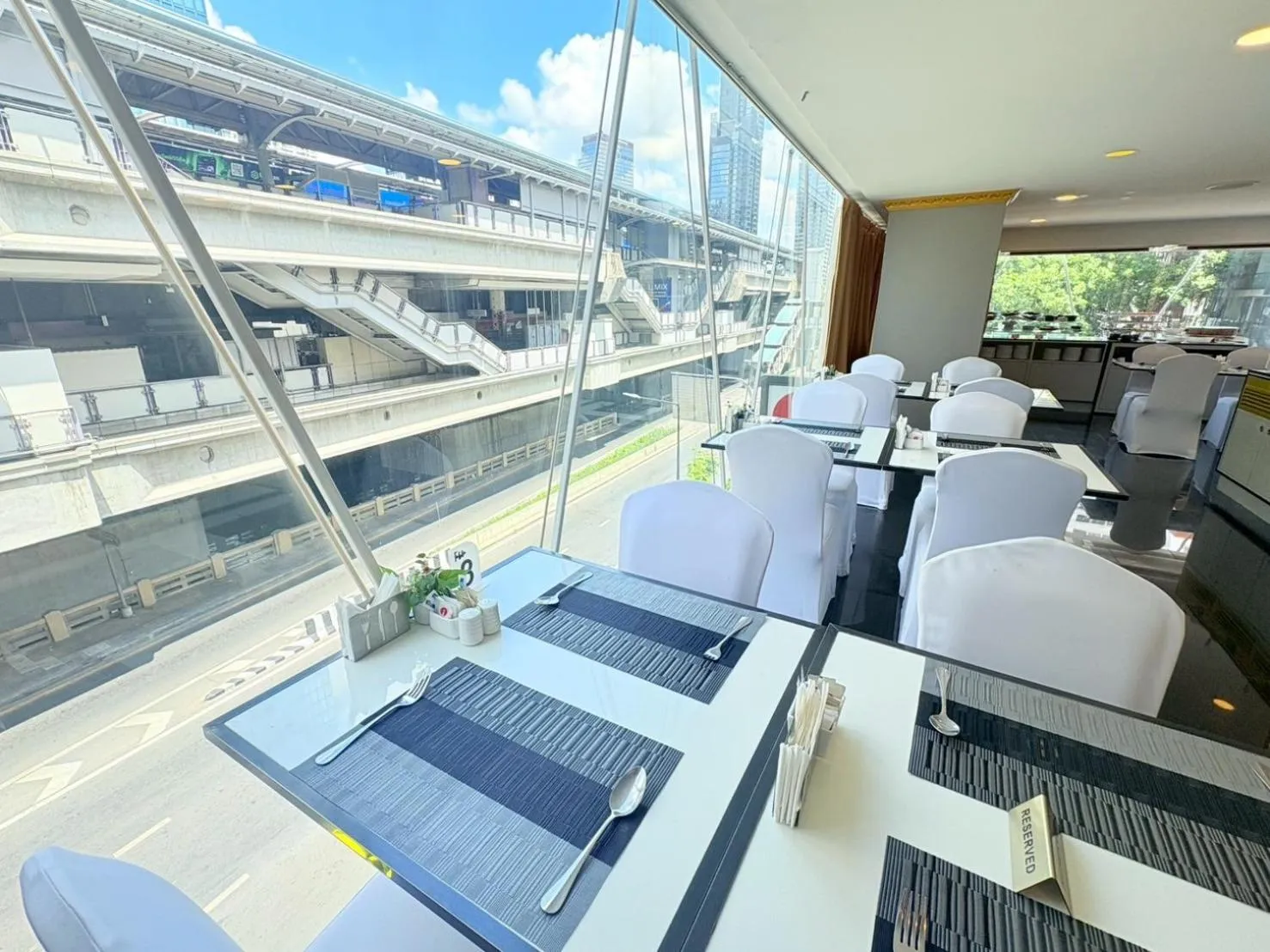 I Residence Hotel Silom