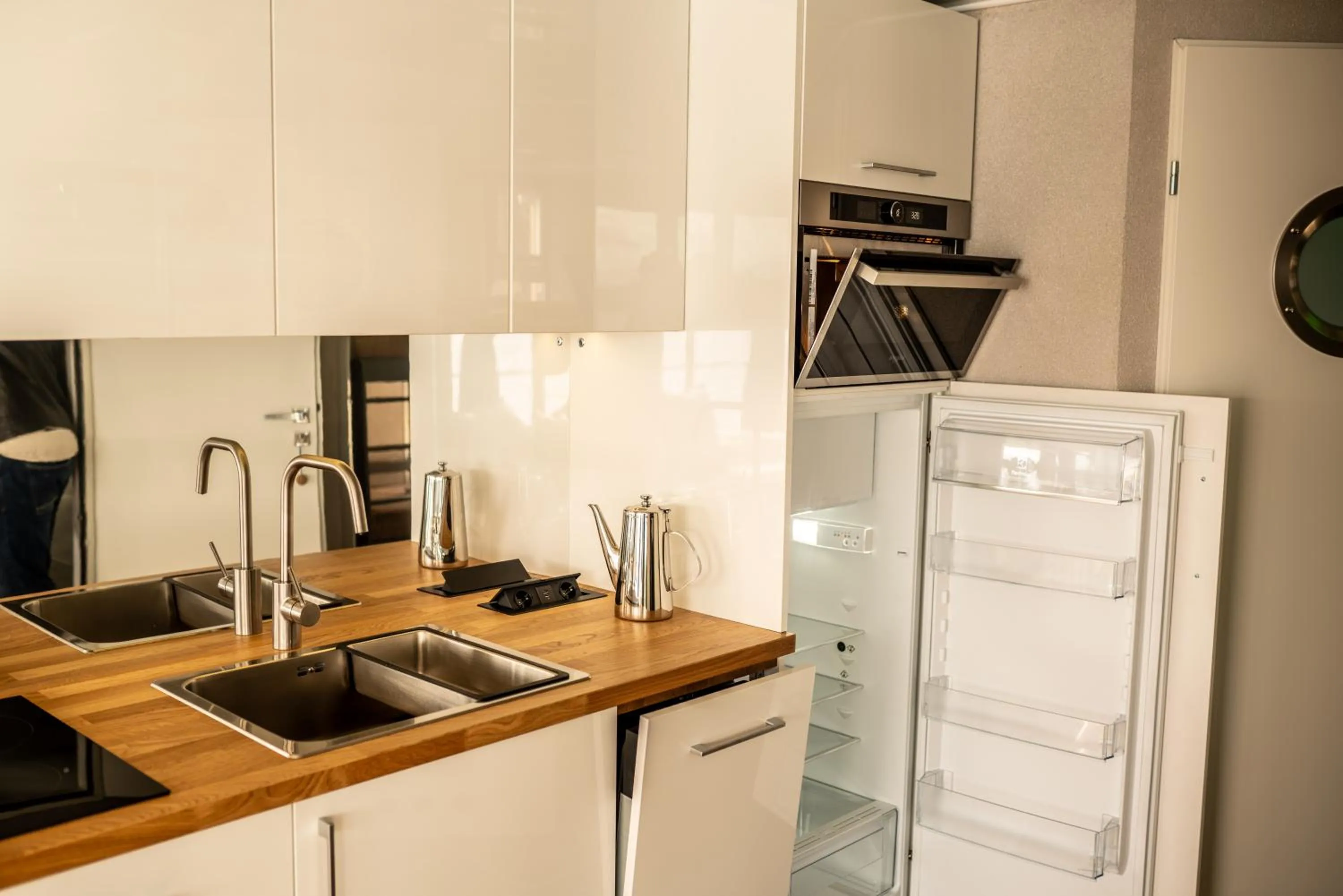 Kitchen or kitchenette in Hotel Ukiel Wellness & SPA