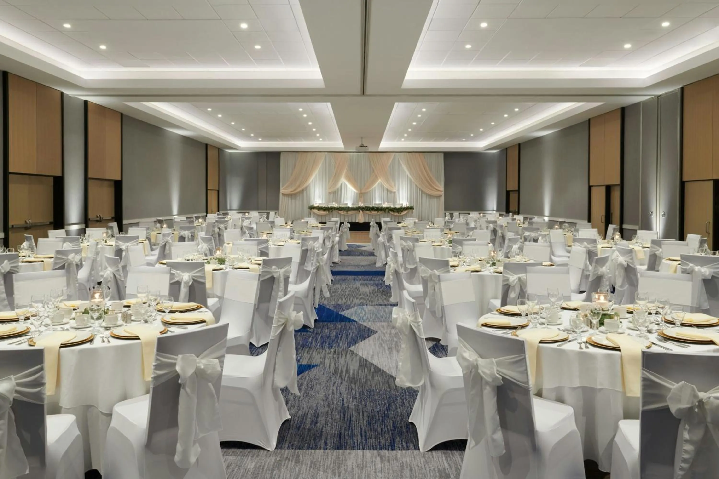 Banquet/Function facilities in Kingston Market Square Hotel
