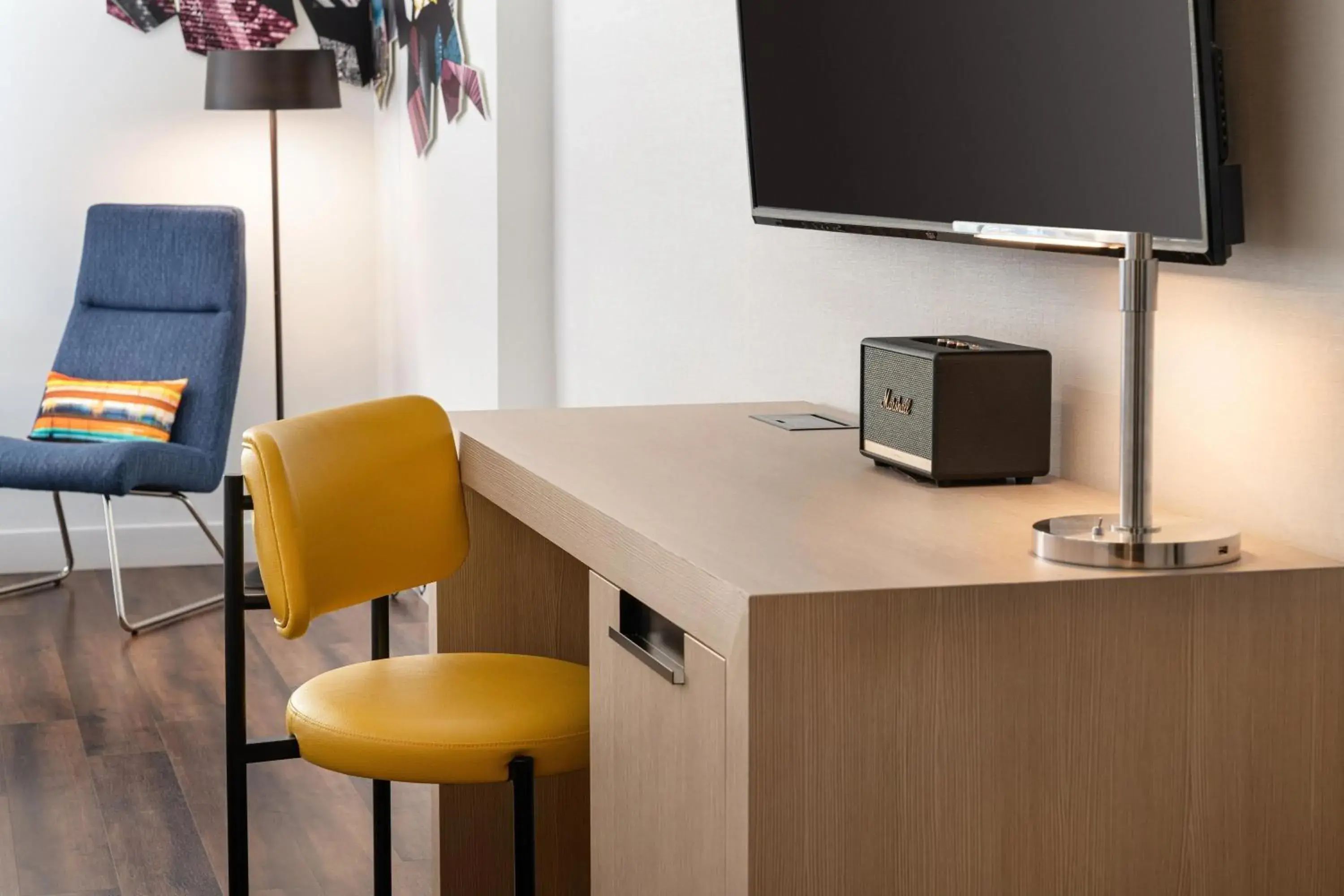 Savvy Plus, Larger Guest room, 1 King, Sofa bed in Aloft Mountain View Savvy Plus, Larger Guest room, 1 King, Sofa bed in Aloft Mountain View