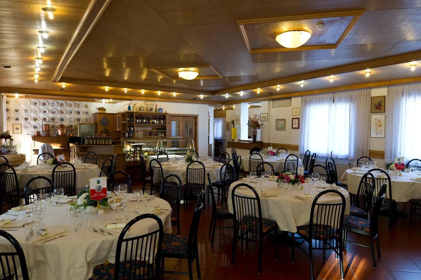 Restaurant/places to eat in Hotel Ferrovia