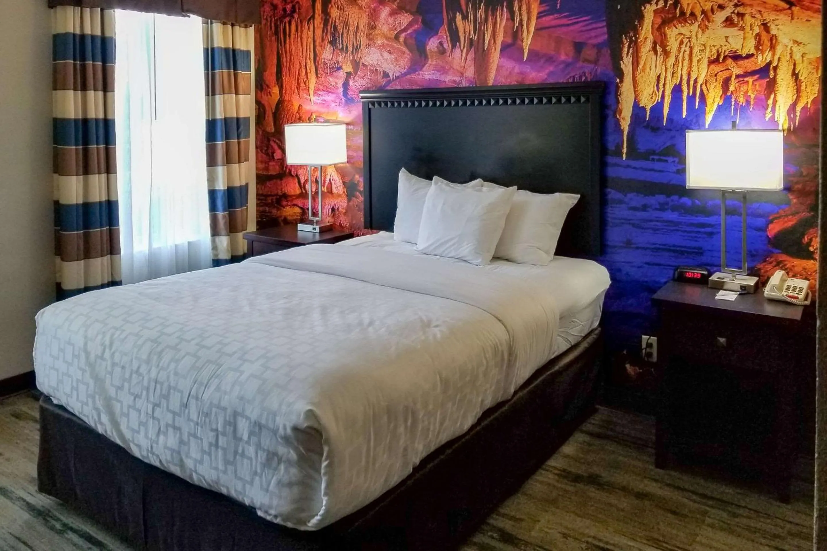 Bedroom in SureStay Plus by Best Western Corydon