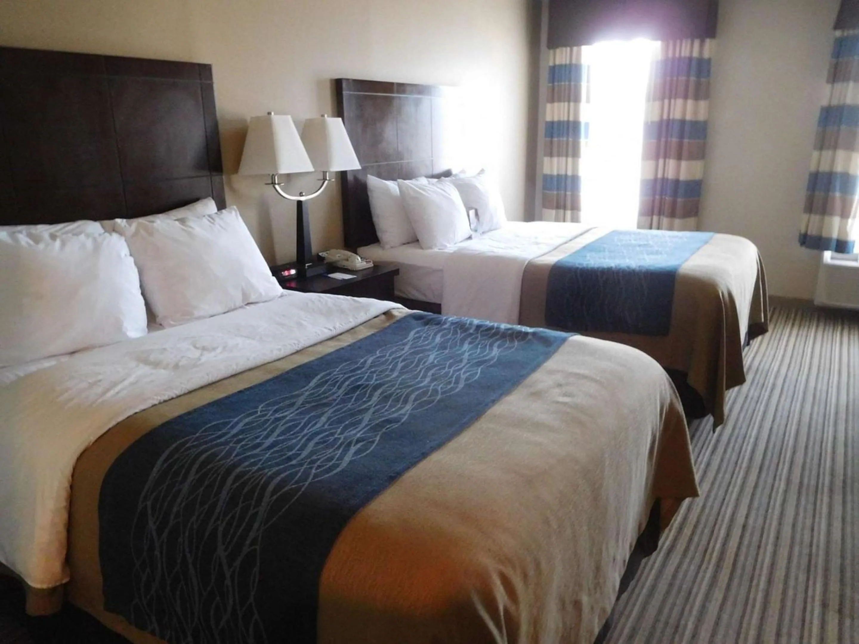 Bedroom, Bed in SureStay Plus by Best Western Corydon