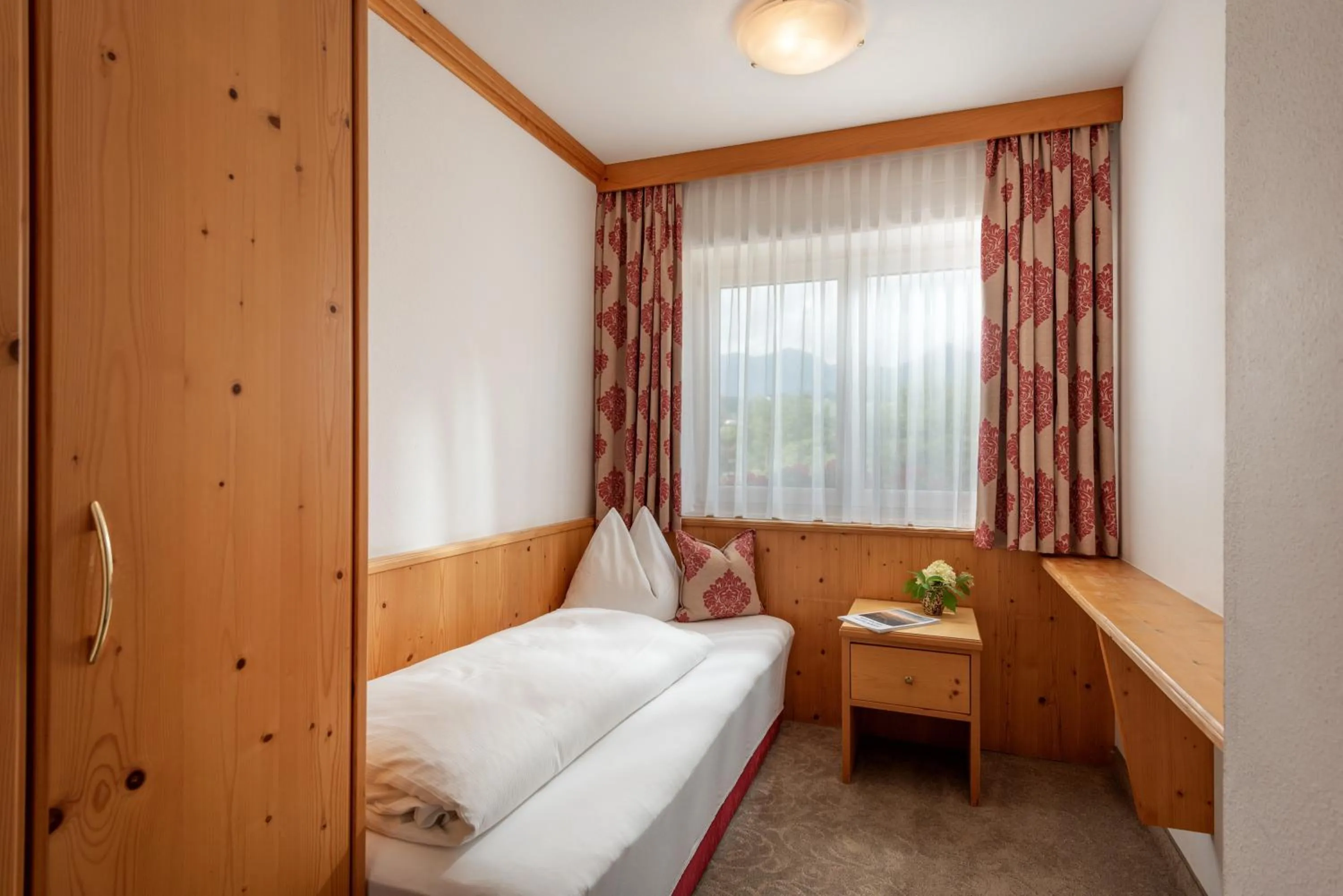 Photo of the whole room, Bed in Hotel Tiroler Stuben