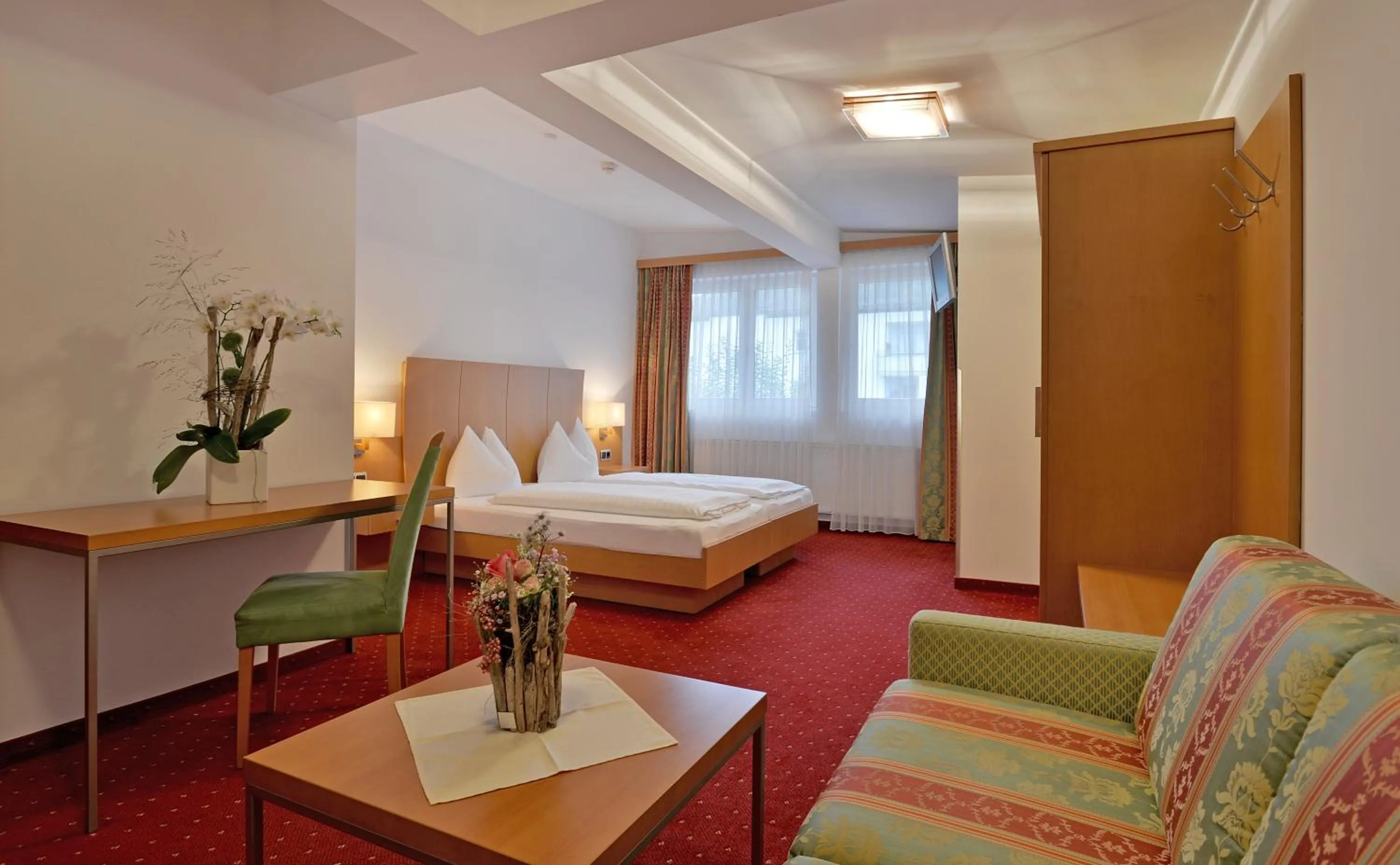 Photo of the whole room, Bed in Hotel Tiroler Stuben